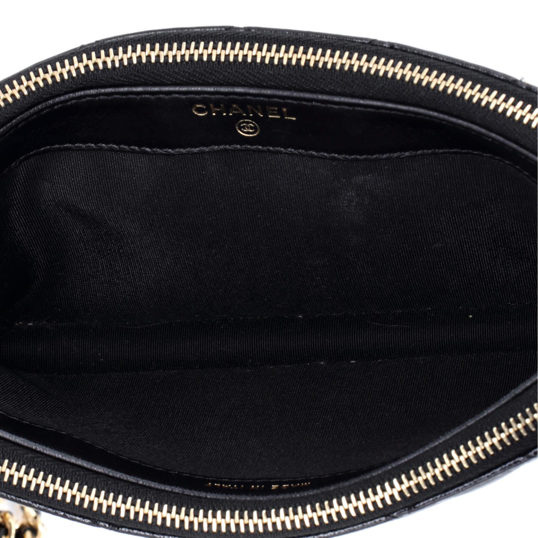 Double Zip Clutch with Chain Quilted Shiny Lambskin - Image 5