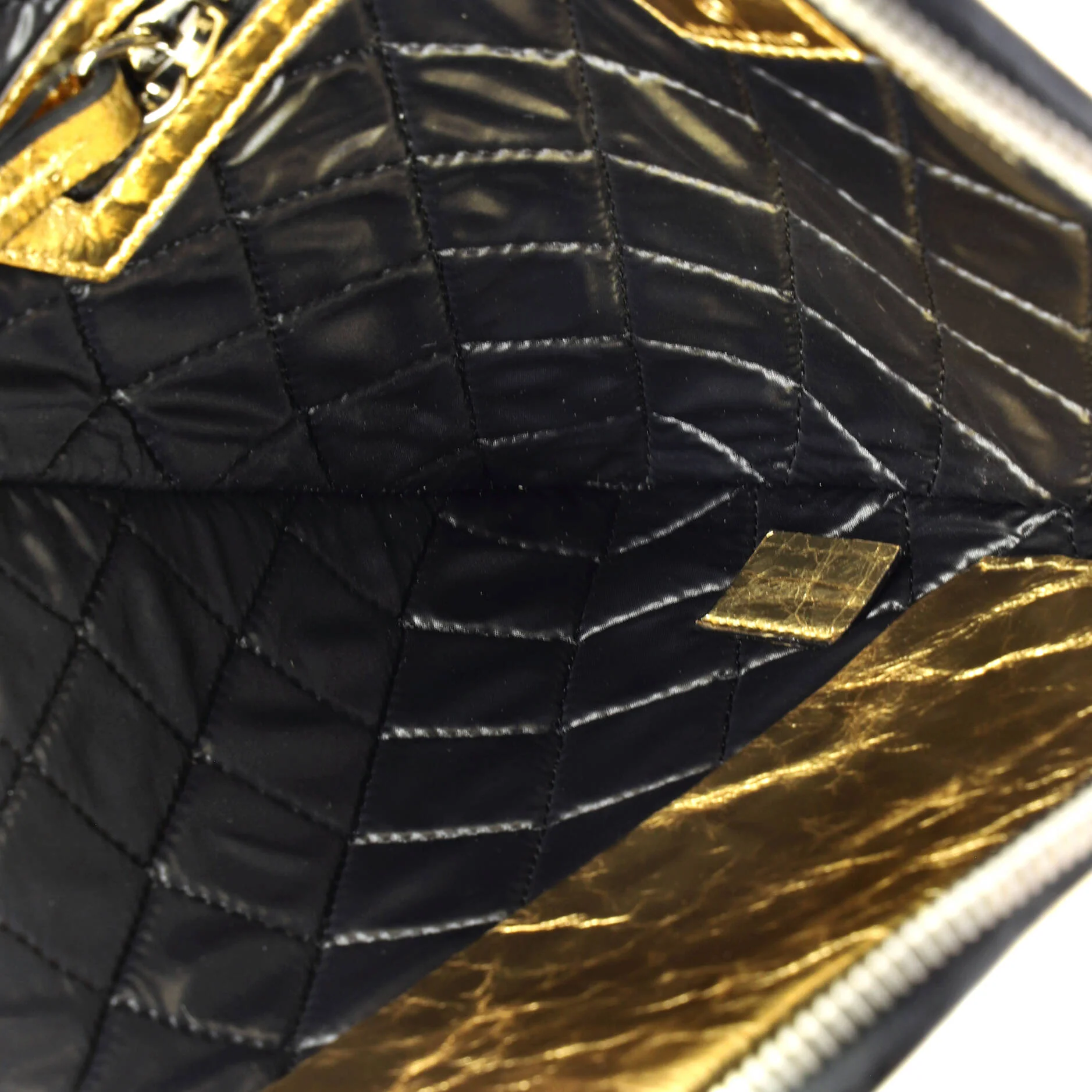 Feminine Pouch Crinkled Leather Medium - Image 6