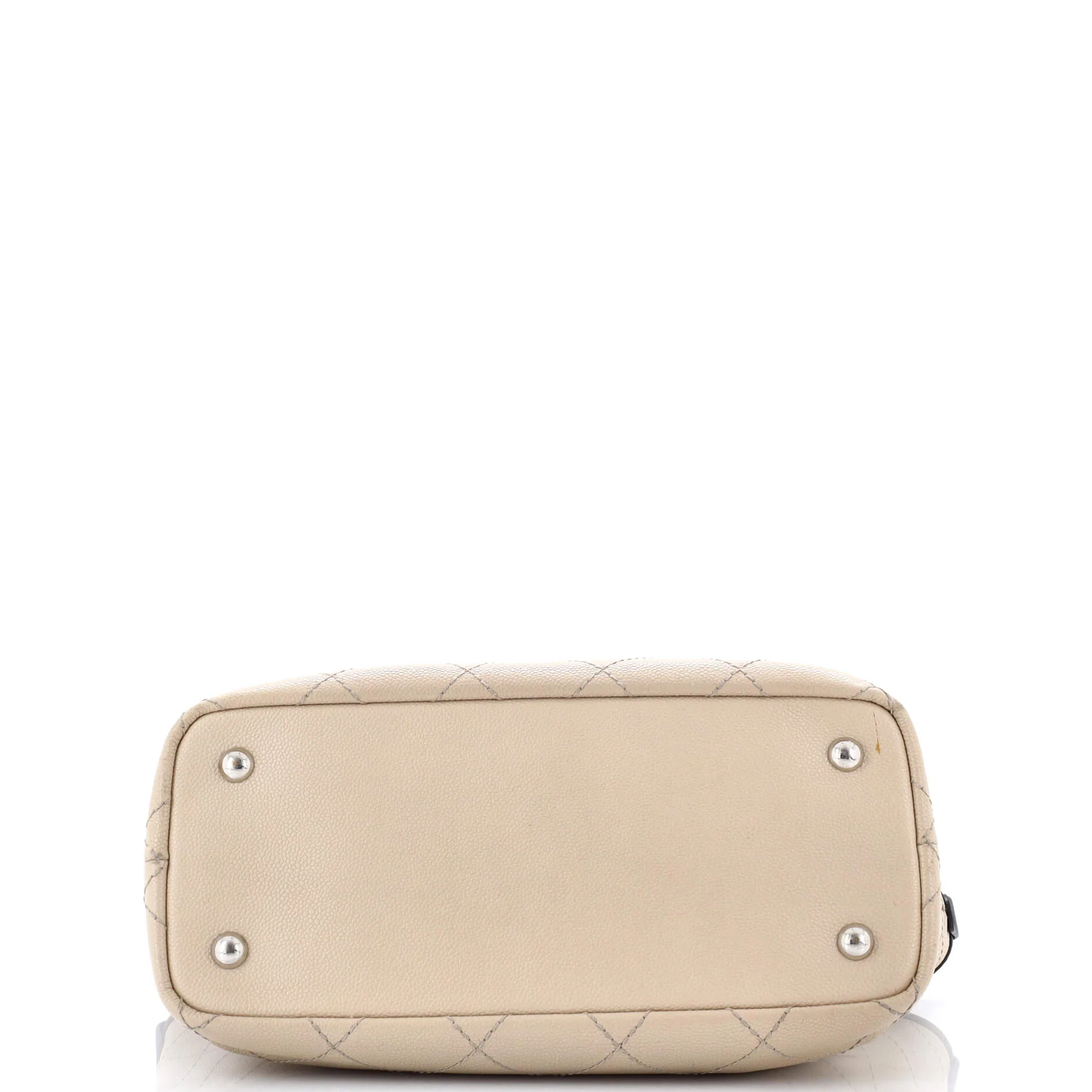 Fever Tote Quilted Caviar Small - Image 5
