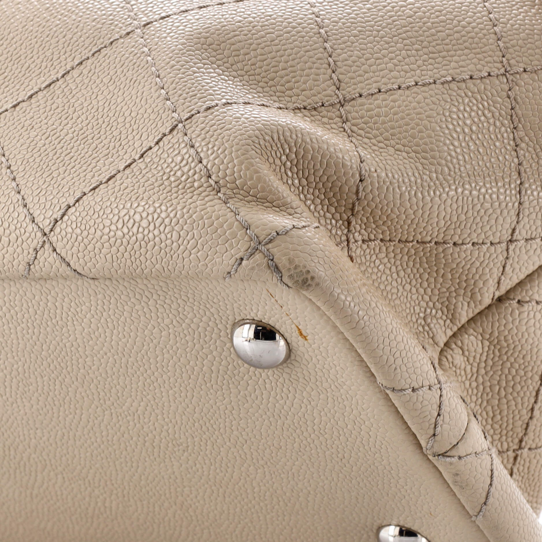 Fever Tote Quilted Caviar Small - Image 8