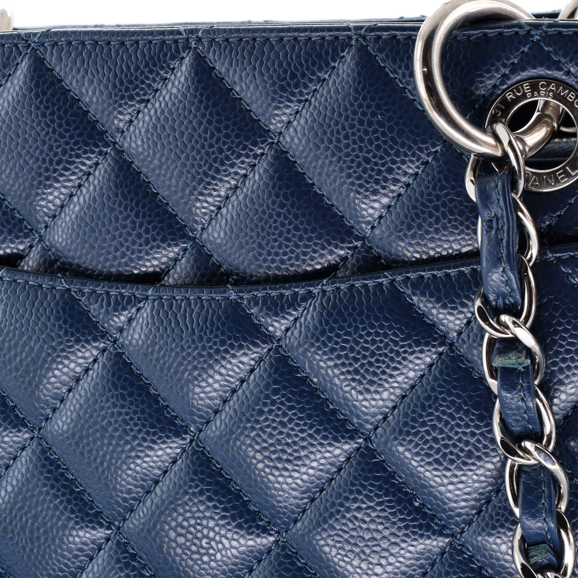 Grand Shopping Tote Quilted Caviar XL - Image 7