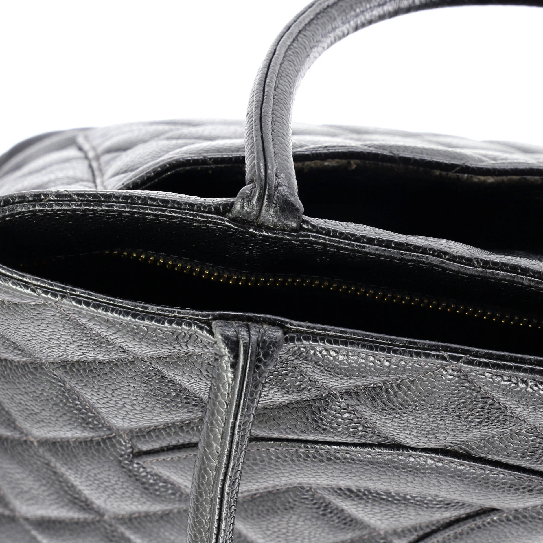 Medallion Tote Quilted Caviar - Image 8