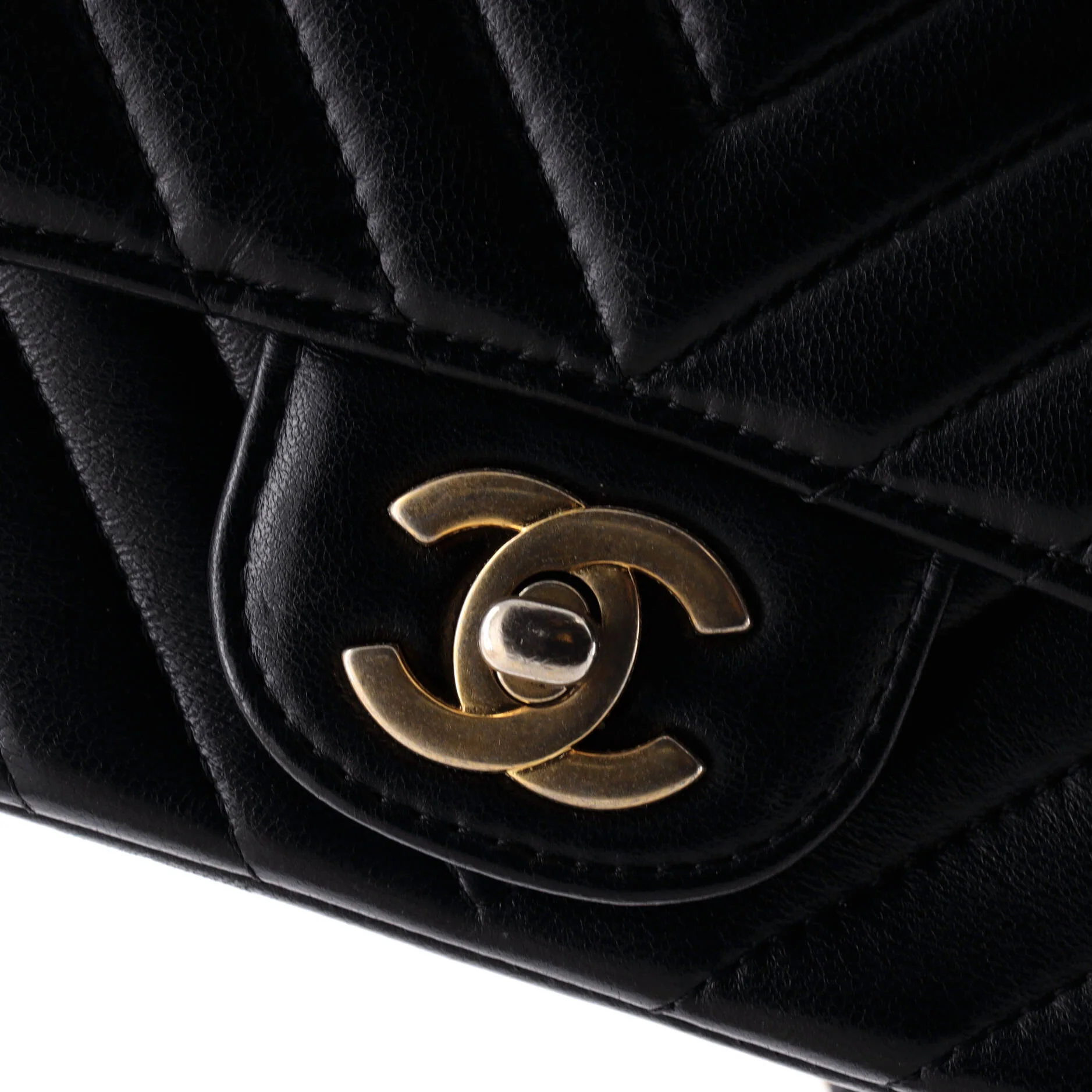 Square Classic Single Flap Bag Chevron Lambskin Mini - Image 6