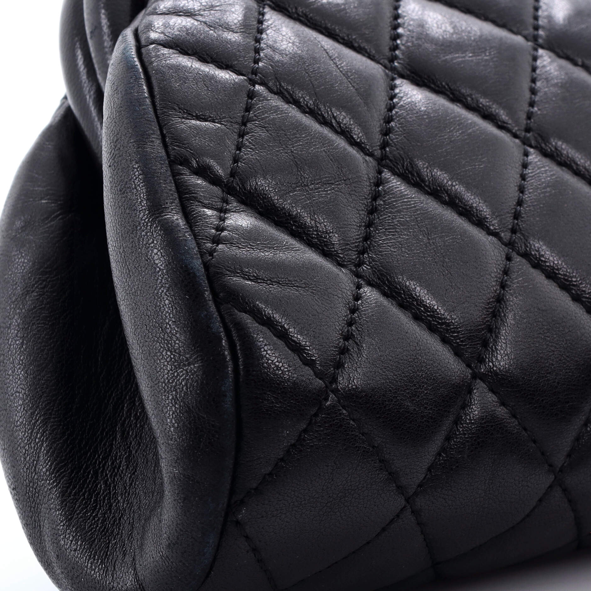 Timeless Clutch Quilted Lambskin - Image 6