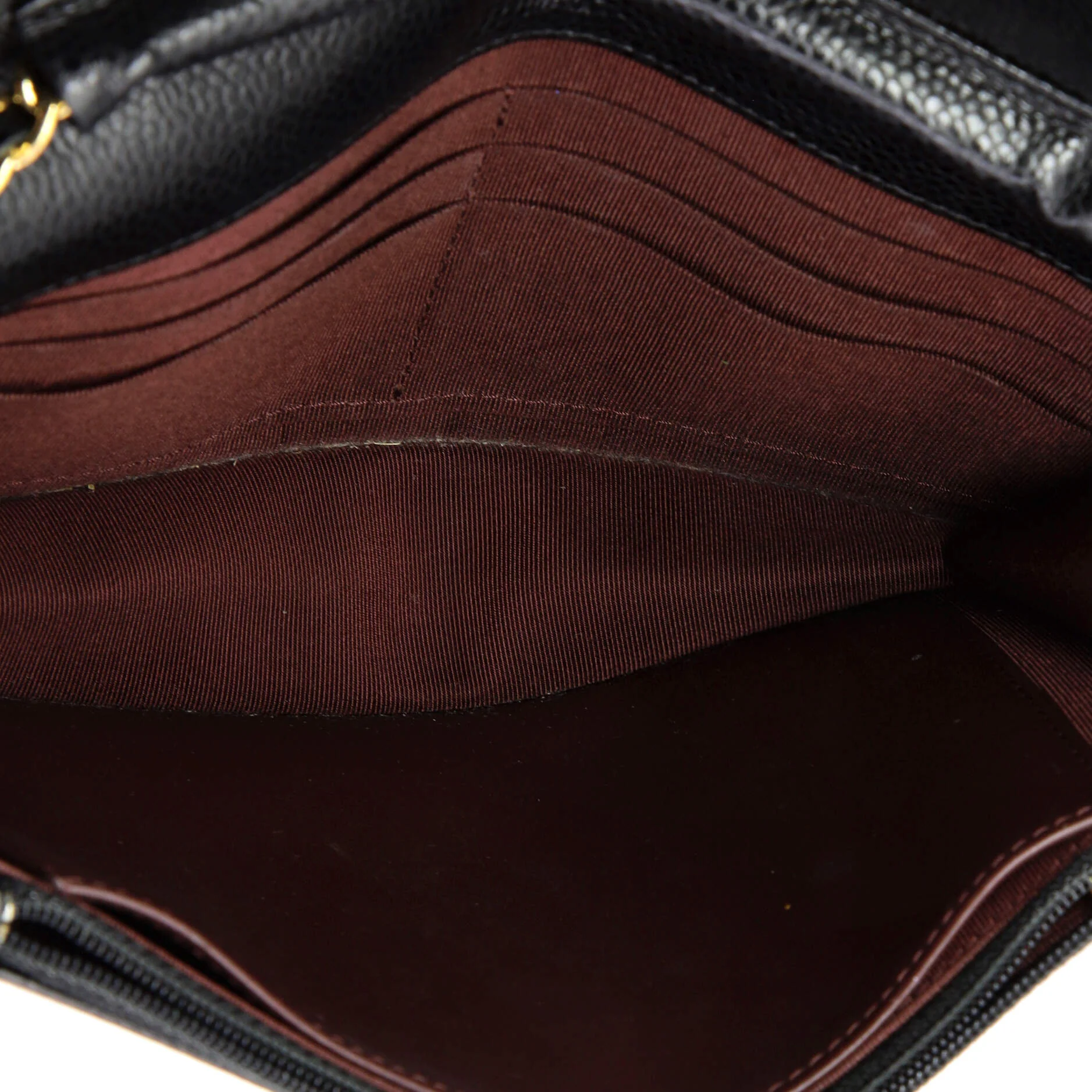Wallet on Chain Quilted Caviar - Image 5