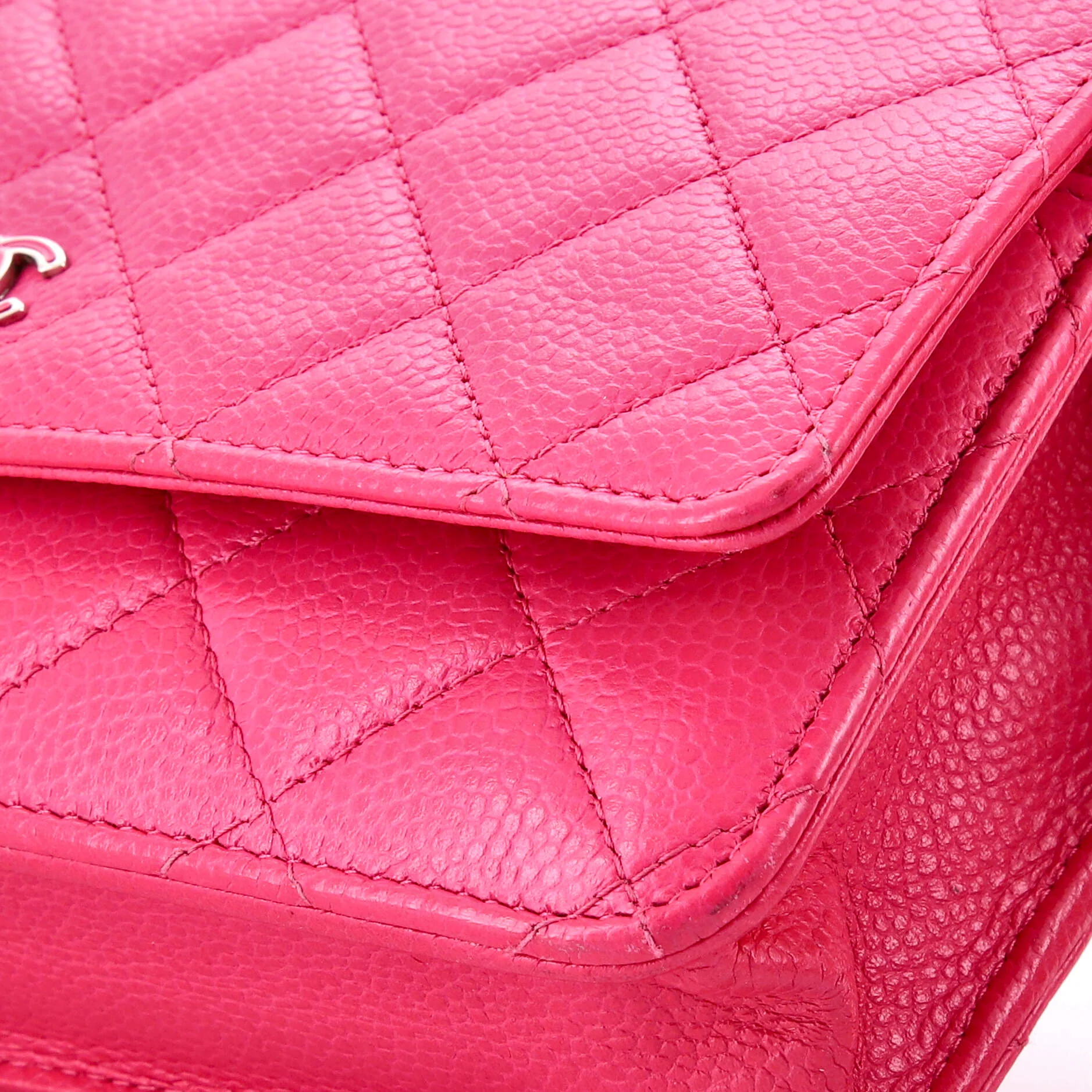 Wallet on Chain Quilted Caviar - Image 6