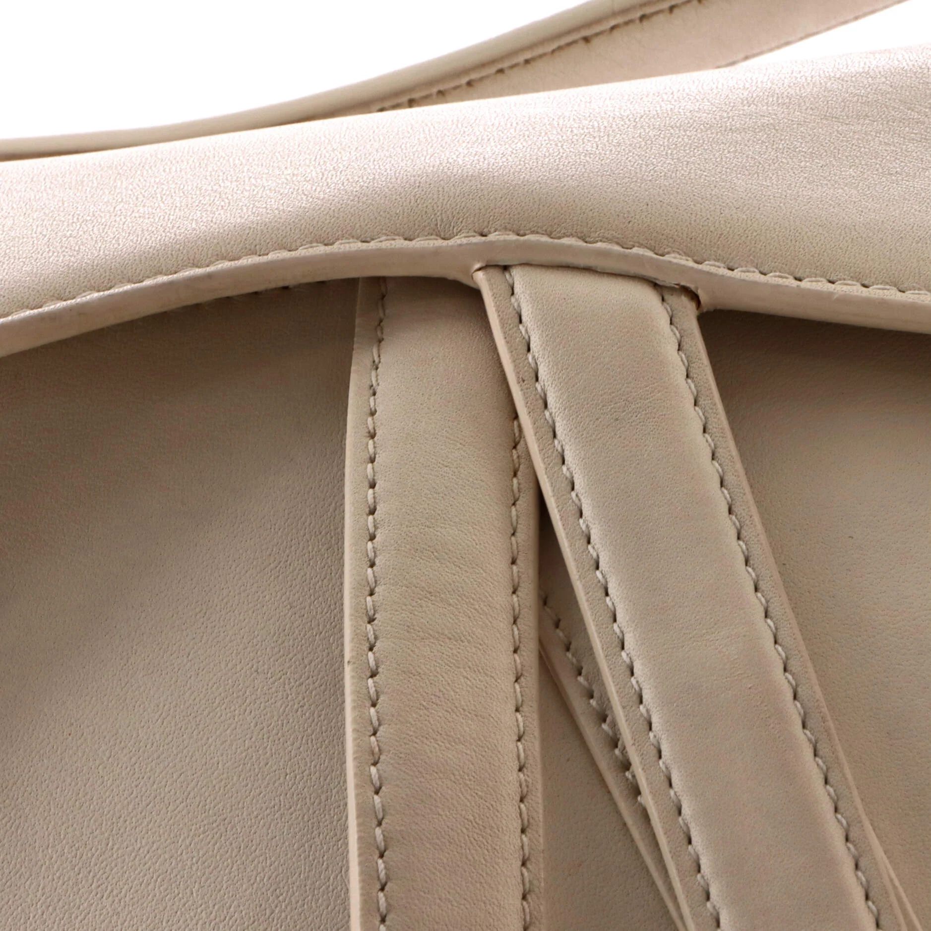 Ultra Matte Saddle Handbag Leather Medium - Image 7