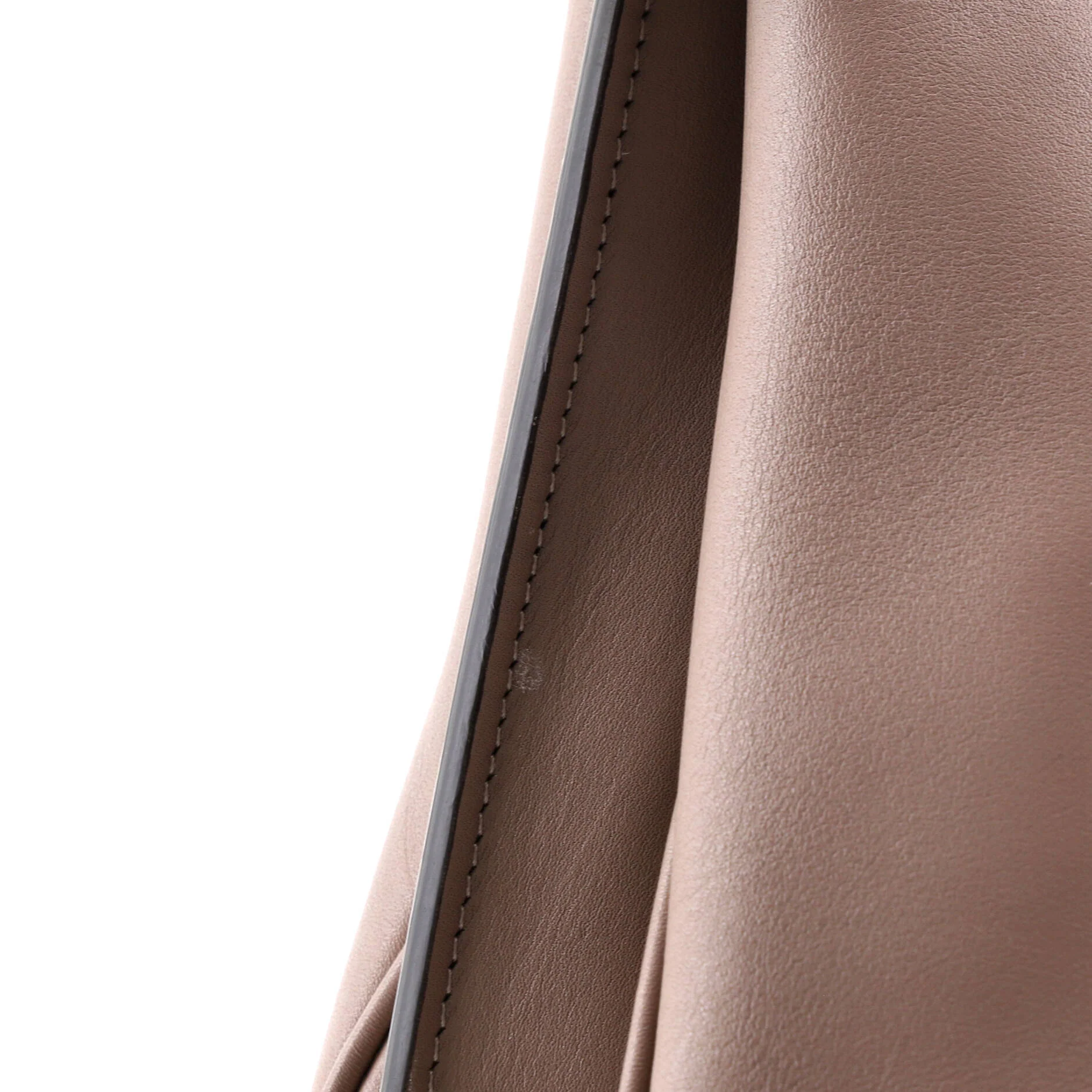 Soft Peekaboo ISeeU Bag Leather Medium - Image 6
