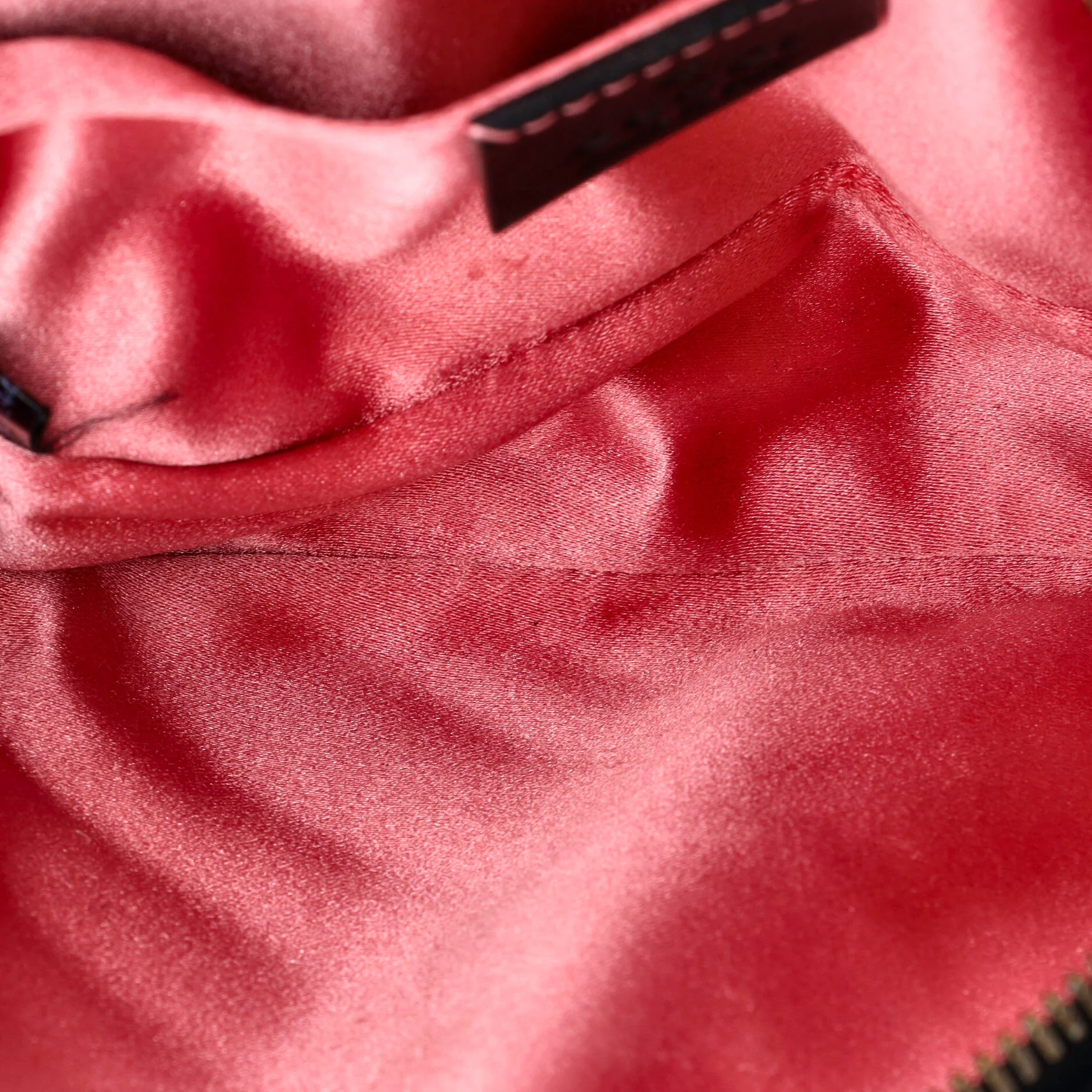 GG Marmont Belt Bag Matelasse Velvet - Image 5