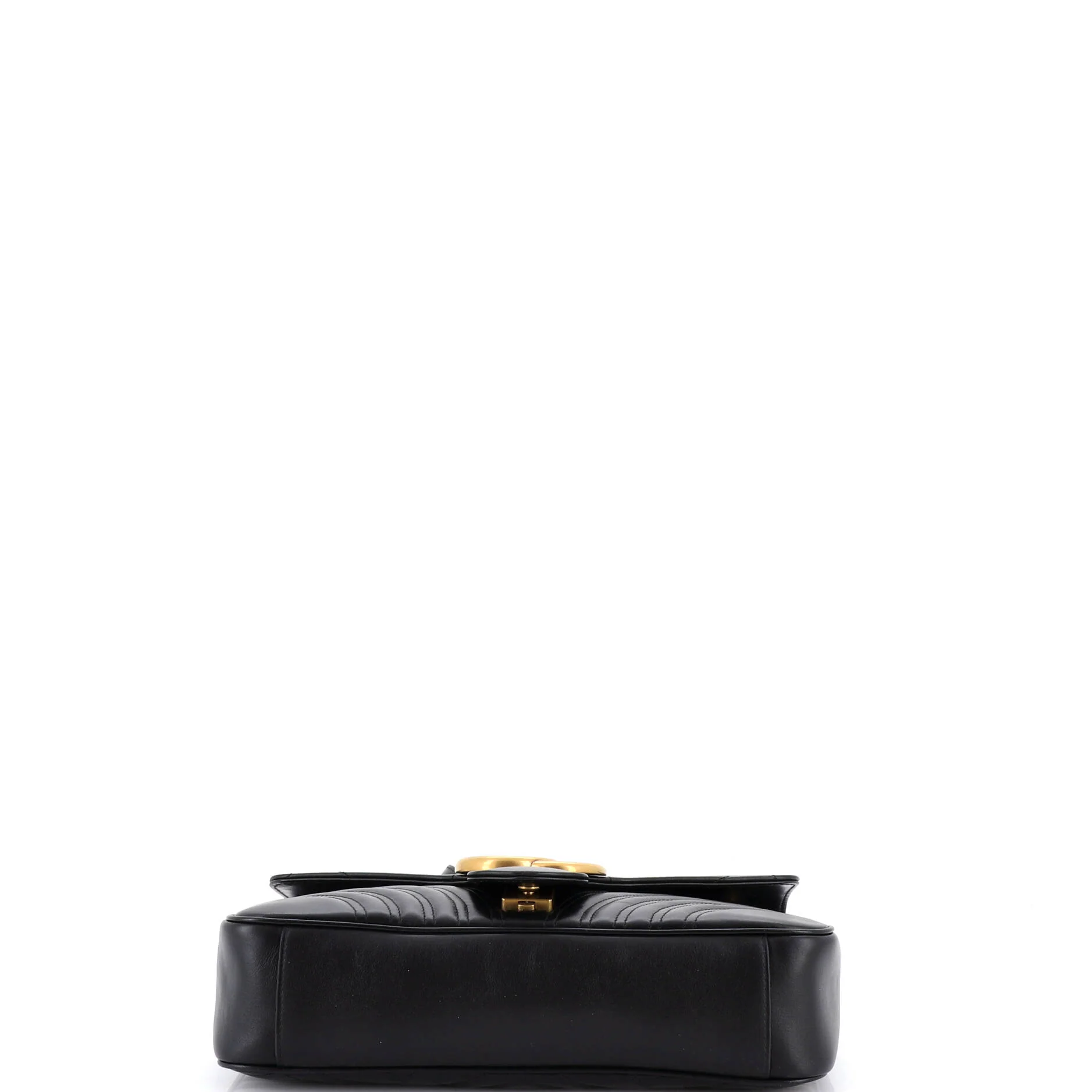 GG Marmont Flap Bag Matelasse Leather Medium - Image 4