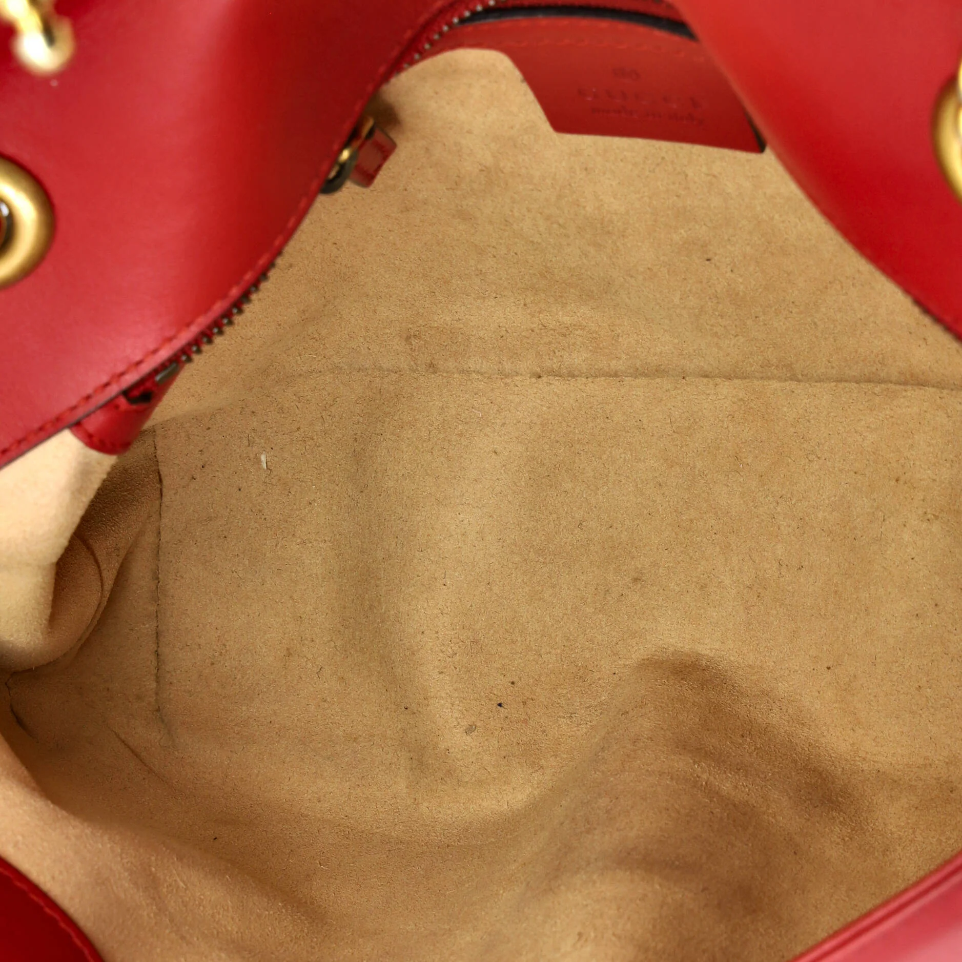 GG Marmont Flap Bag Matelasse Leather Small - Image 5