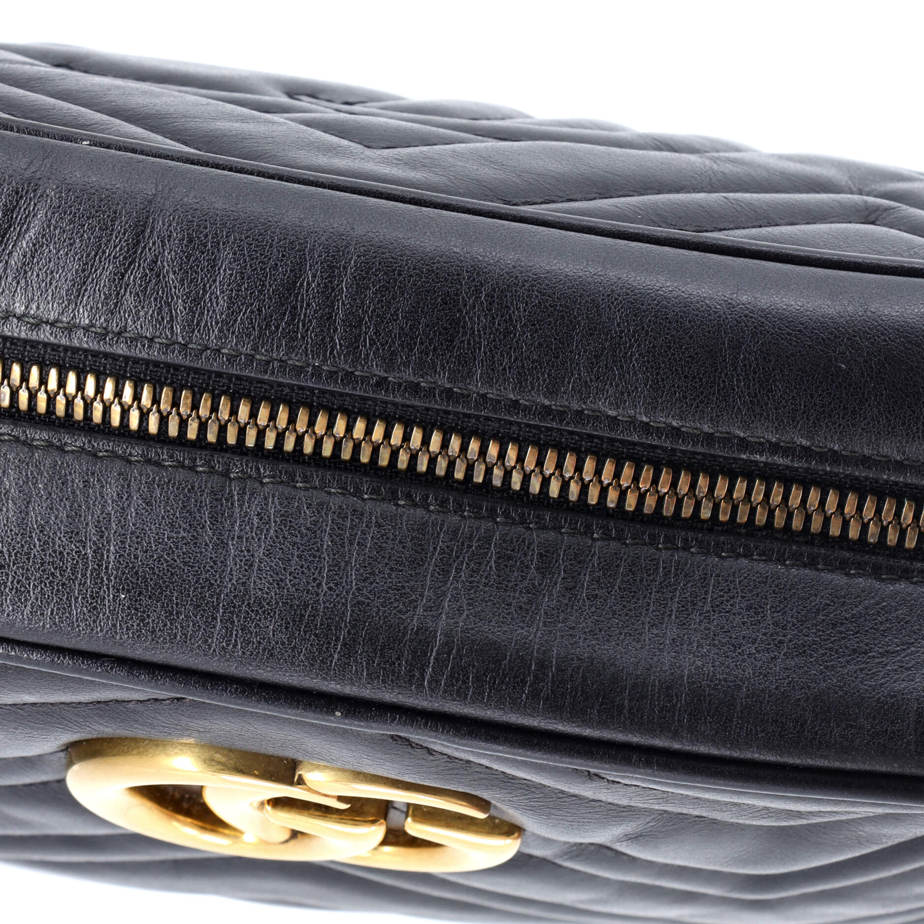 GG Marmont Shoulder Bag Matelasse Leather Small - Image 7