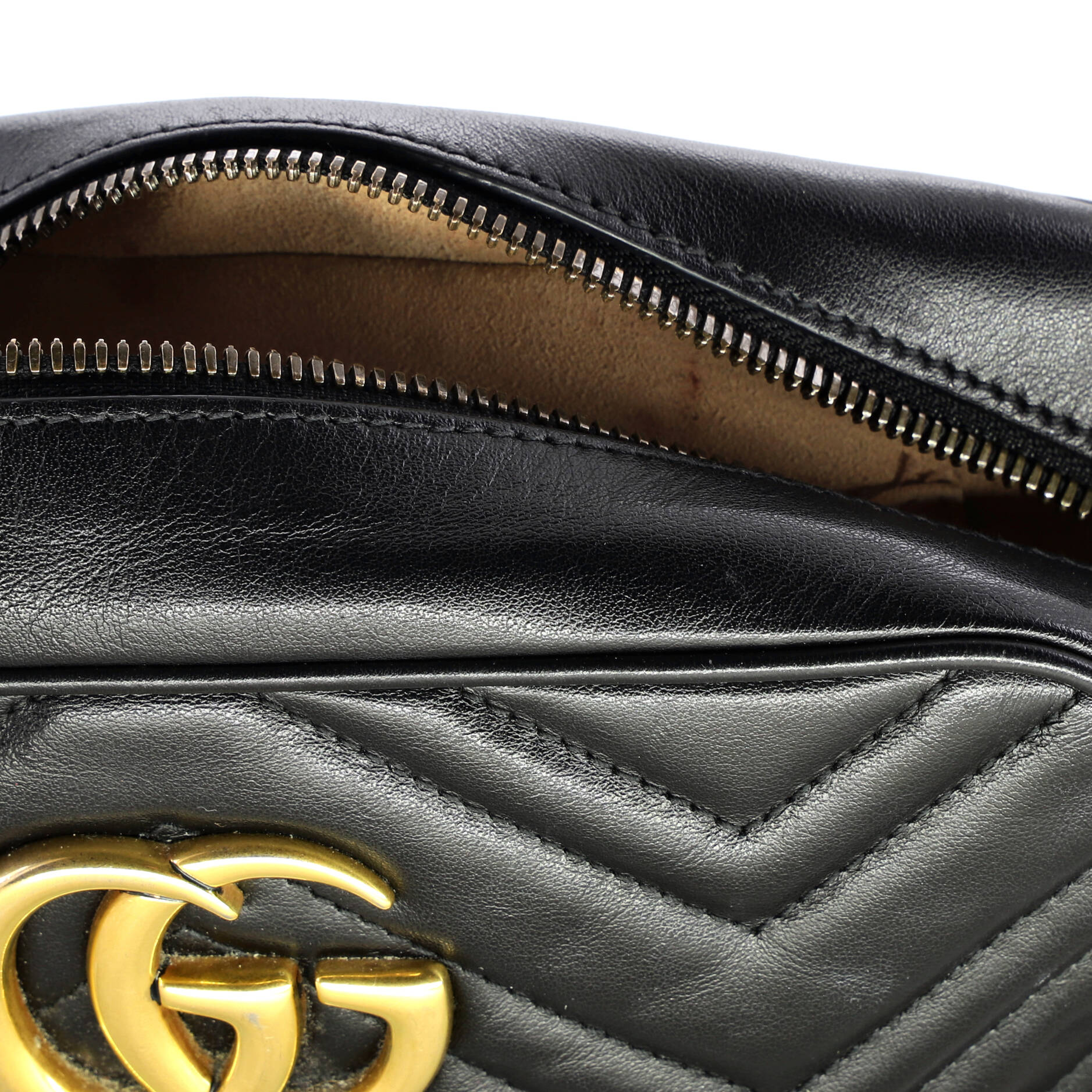 GG Marmont Shoulder Bag Matelasse Leather Small - Image 7