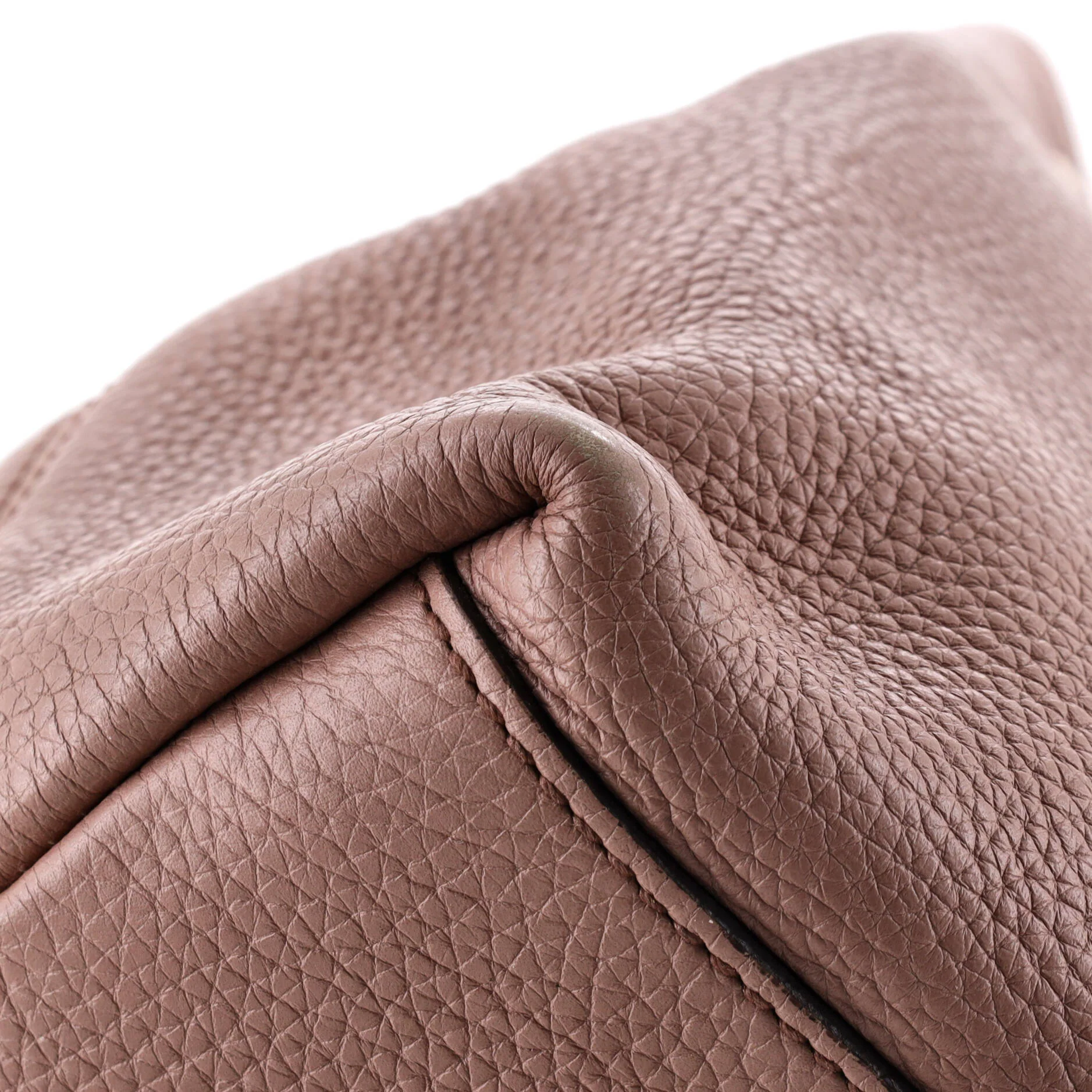 Soho Chain Strap Shoulder Bag Leather Medium - Image 6