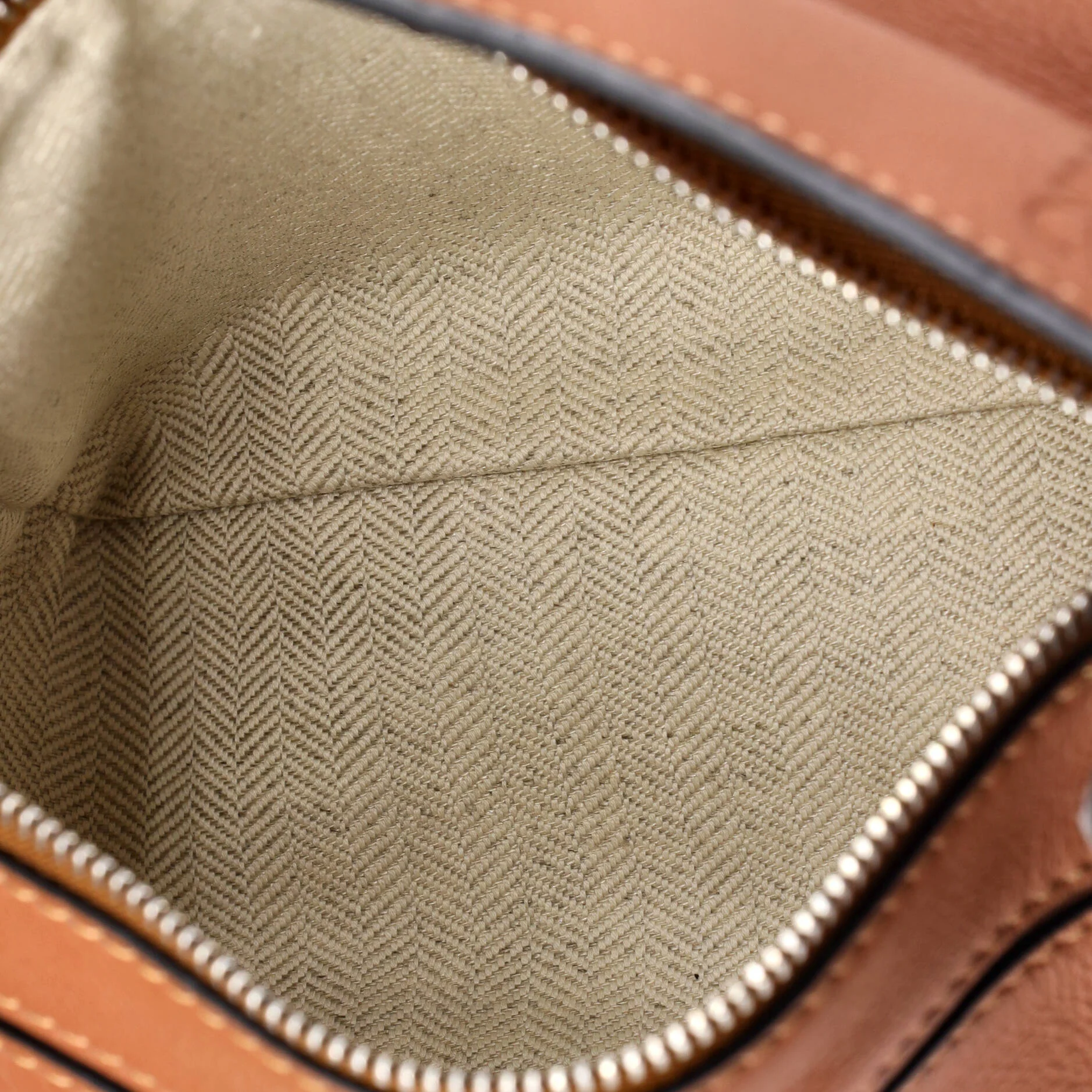Puzzle Bumbag Leather Mini - Image 5