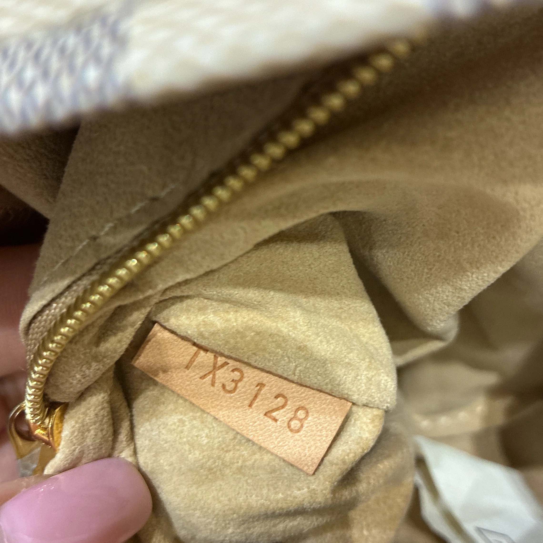 Artsy Handbag Damier MM - Image 8
