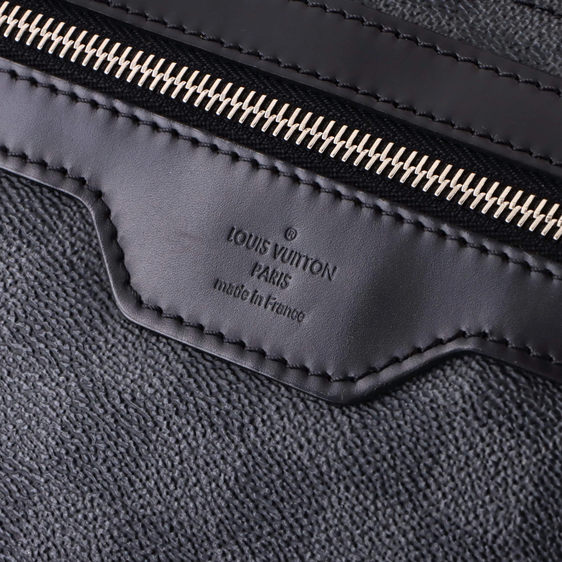 Daniel Messenger Bag Damier Graphite GM - Image 8