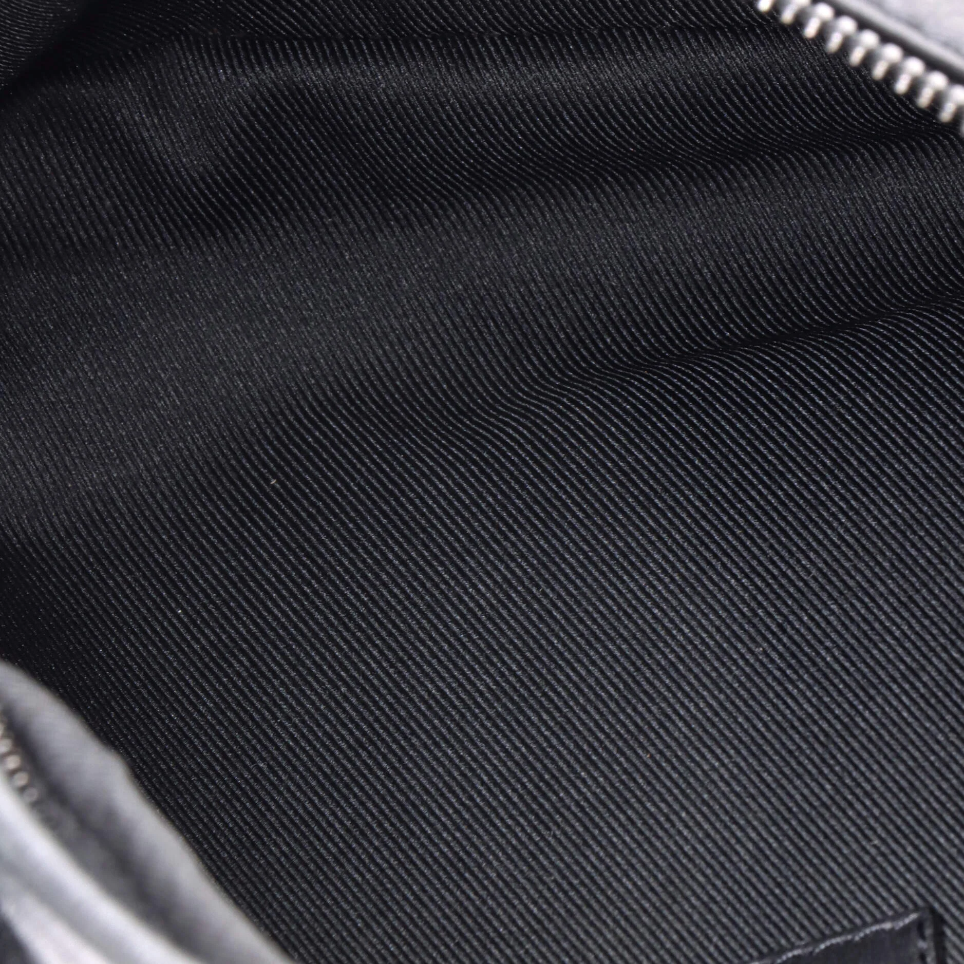 Discovery Bumbag Monogram Shadow Leather PM - Image 5