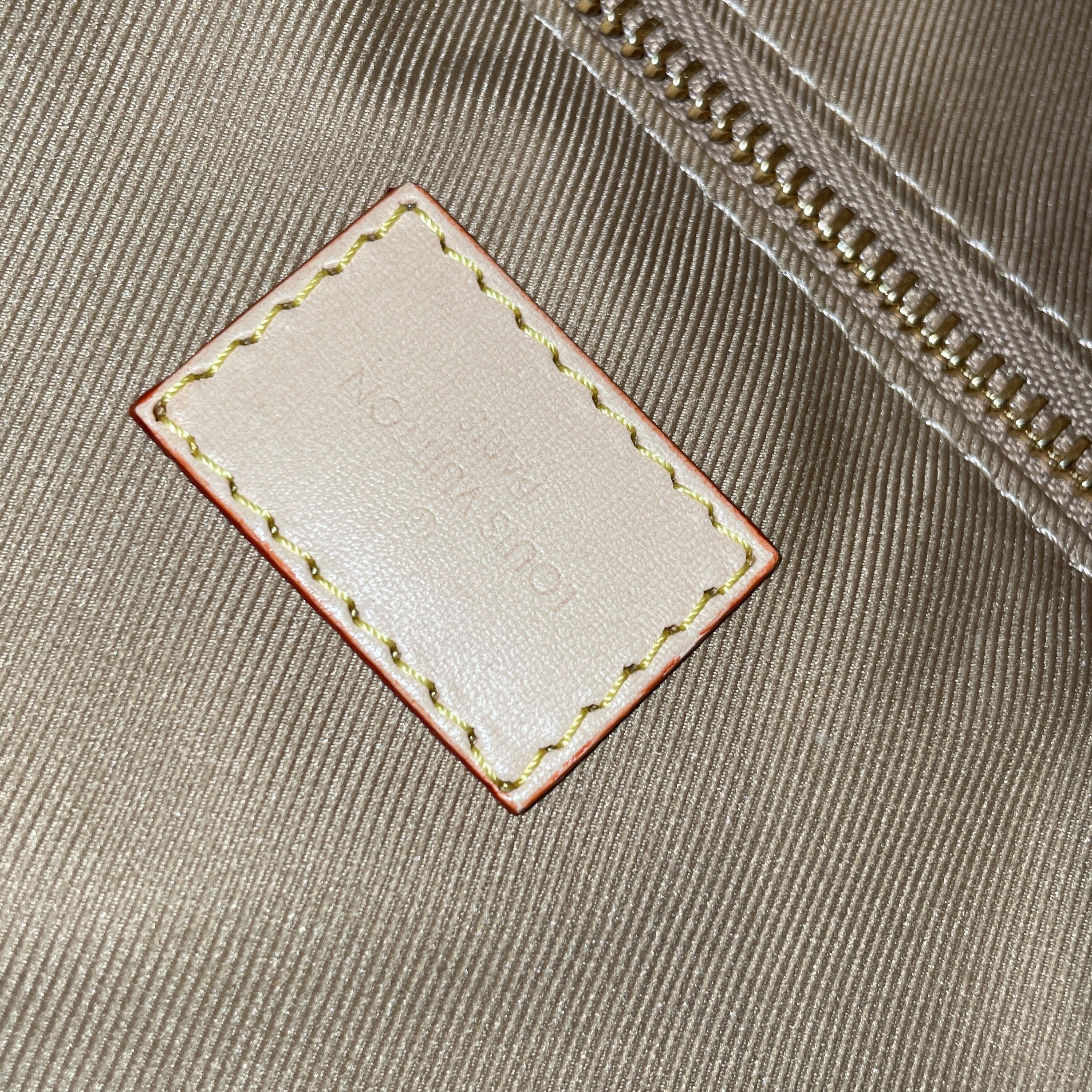 Graceful Handbag Monogram Canvas MM - Image 6