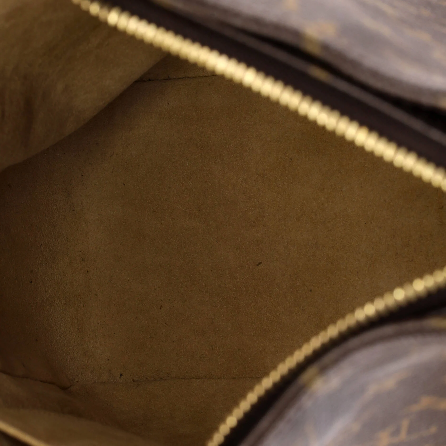 Looping Handbag Monogram Canvas GM - Image 5