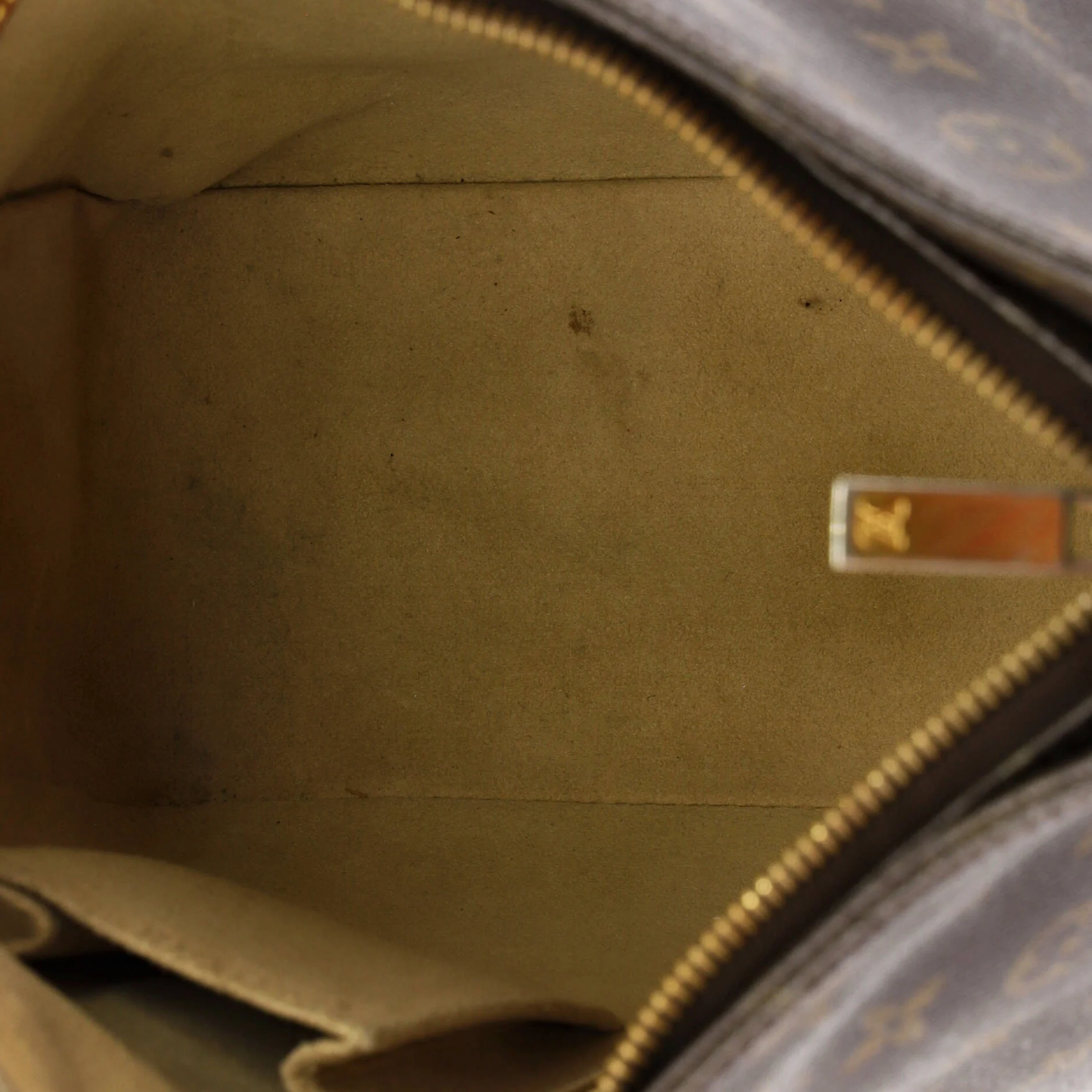 Looping Handbag Monogram Canvas GM - Image 5