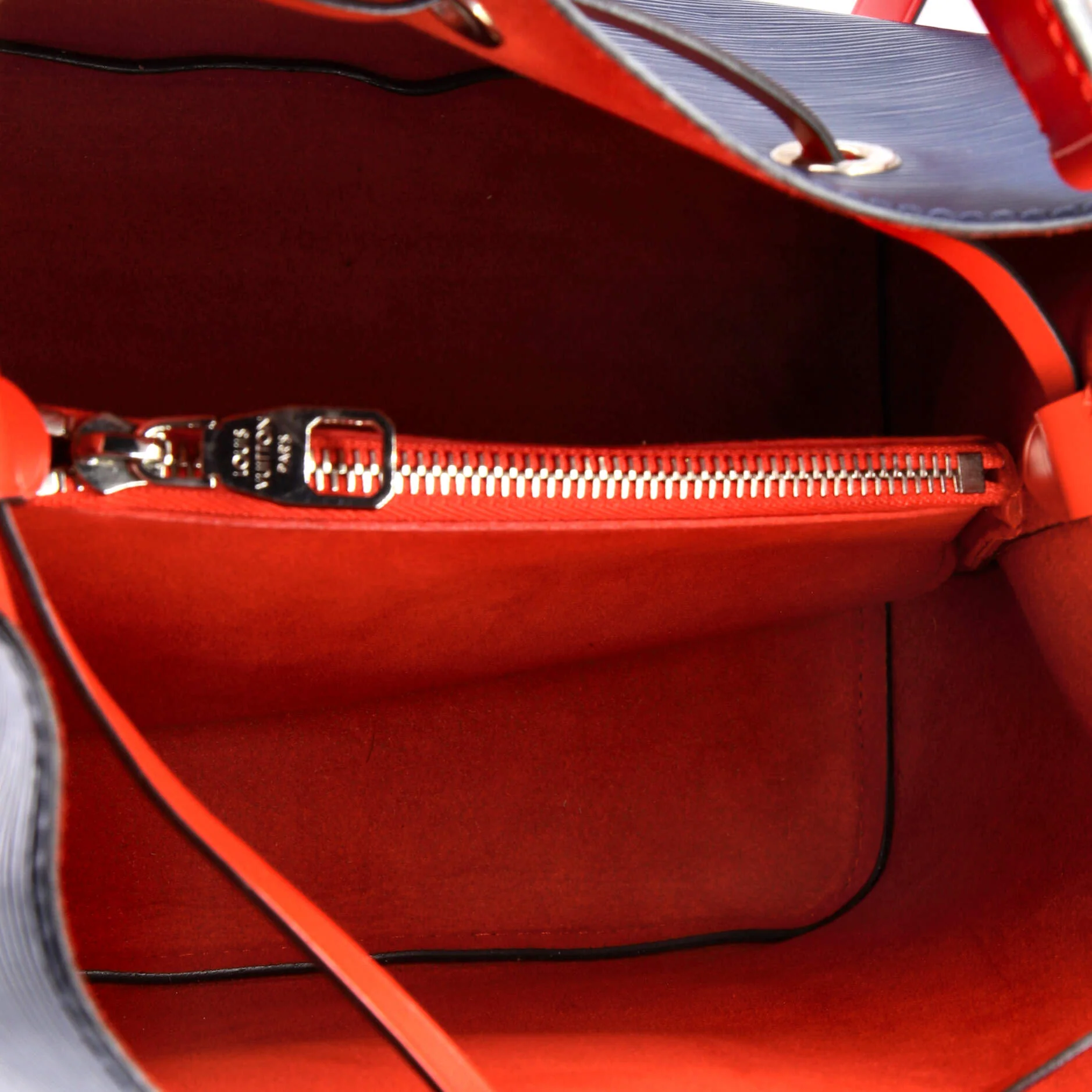 NeoNoe Handbag Epi Leather MM - Image 5