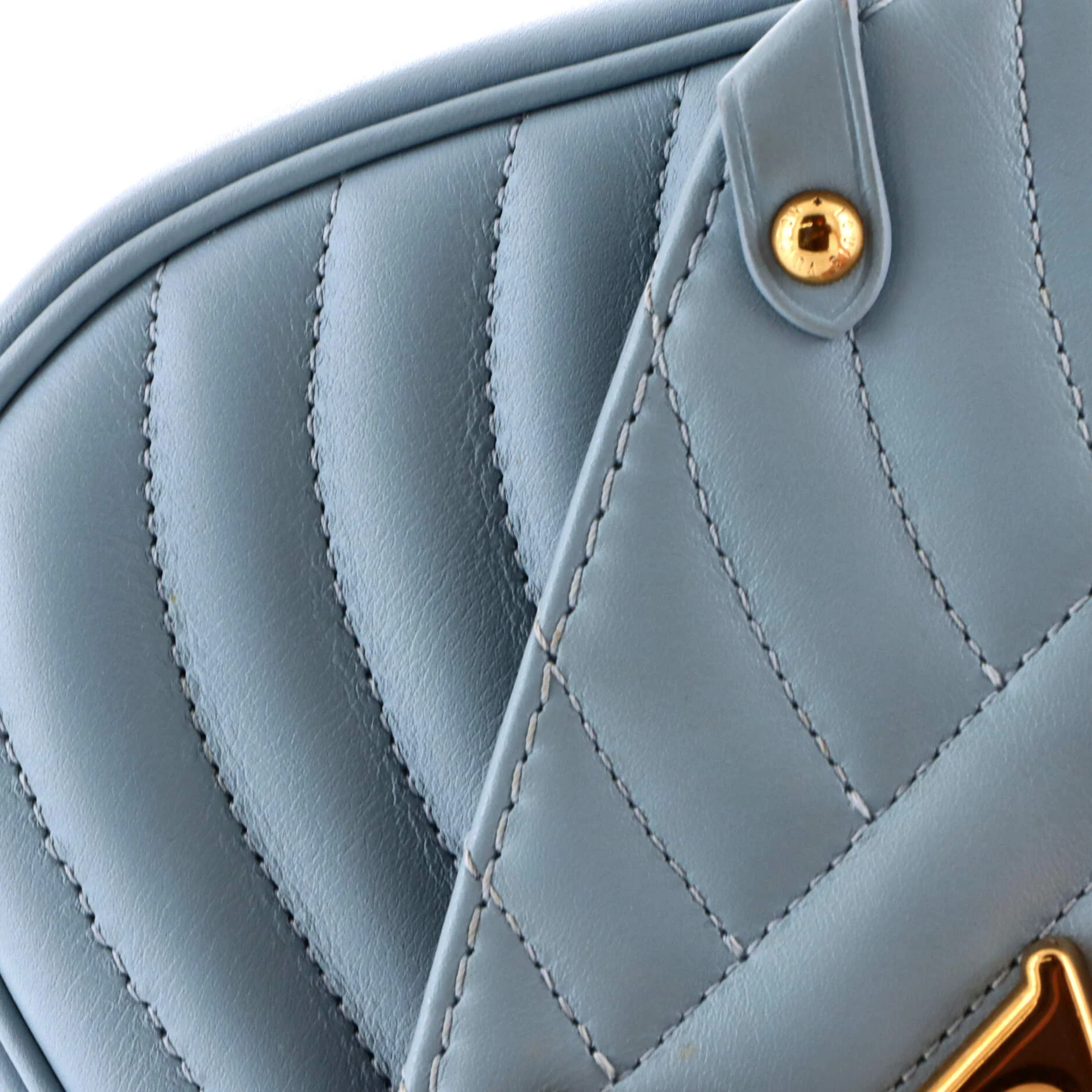 New Wave Chain Bag Quilted Leather PM - Image 7