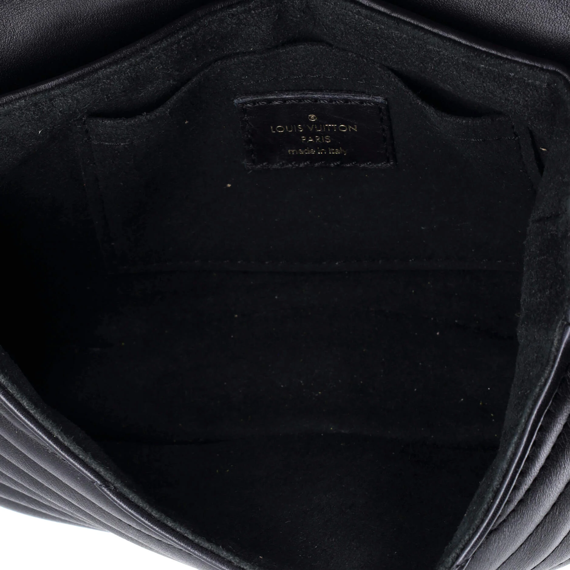 New Wave Chain Bag Quilted Leather PM - Image 5