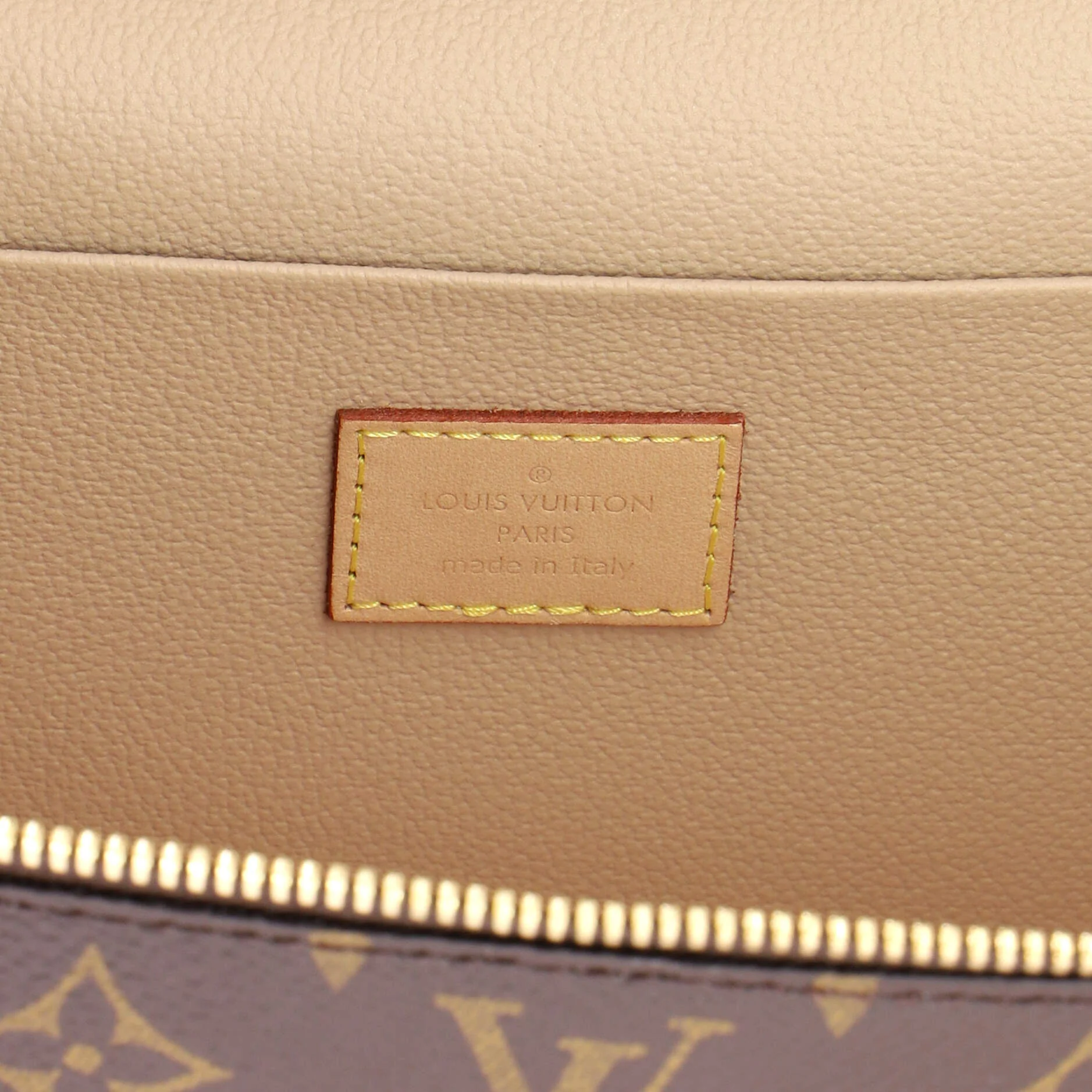 Nice Vanity Case Monogram Canvas BB - Image 6