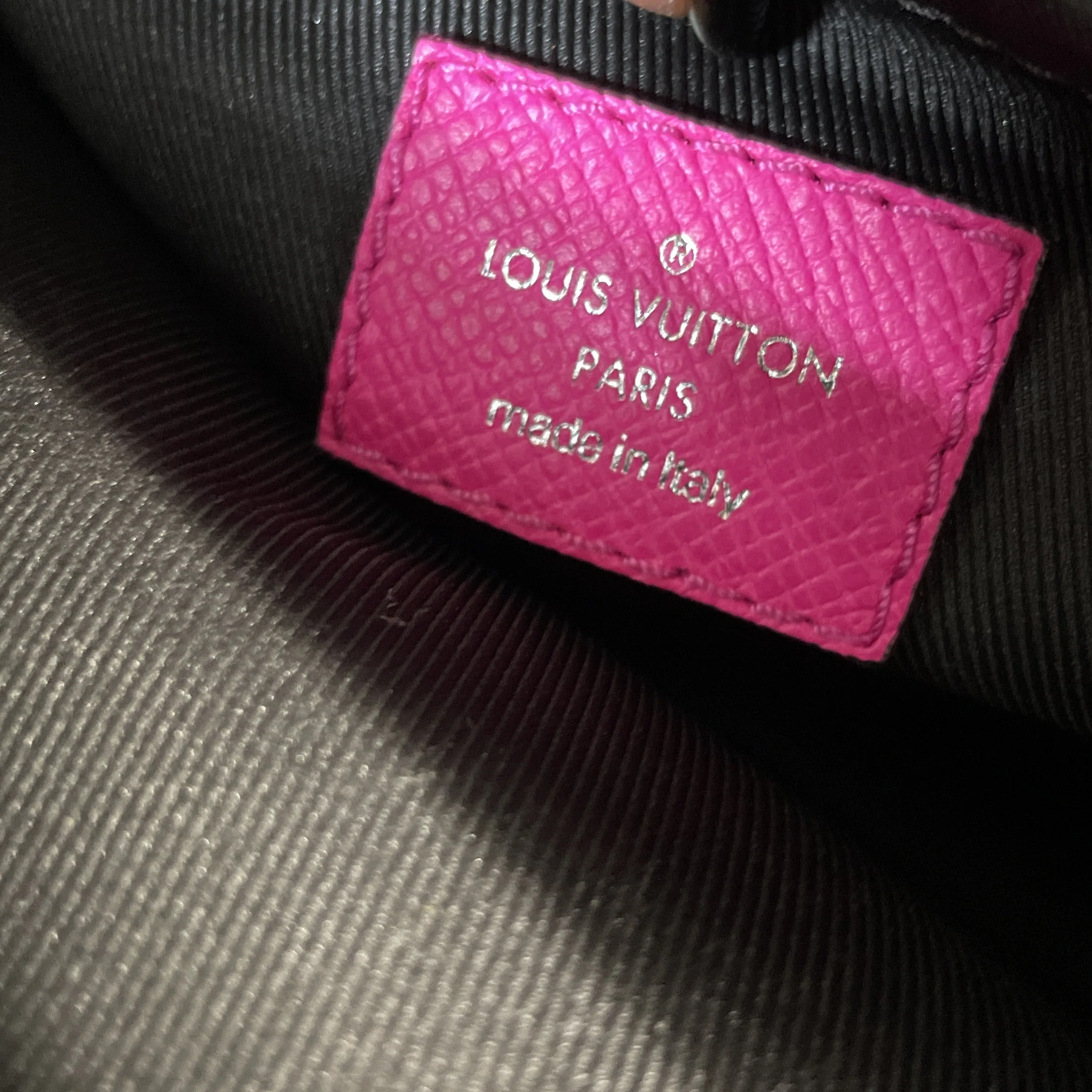 Outdoor Messenger Bag Monogram Taigarama - Image 6