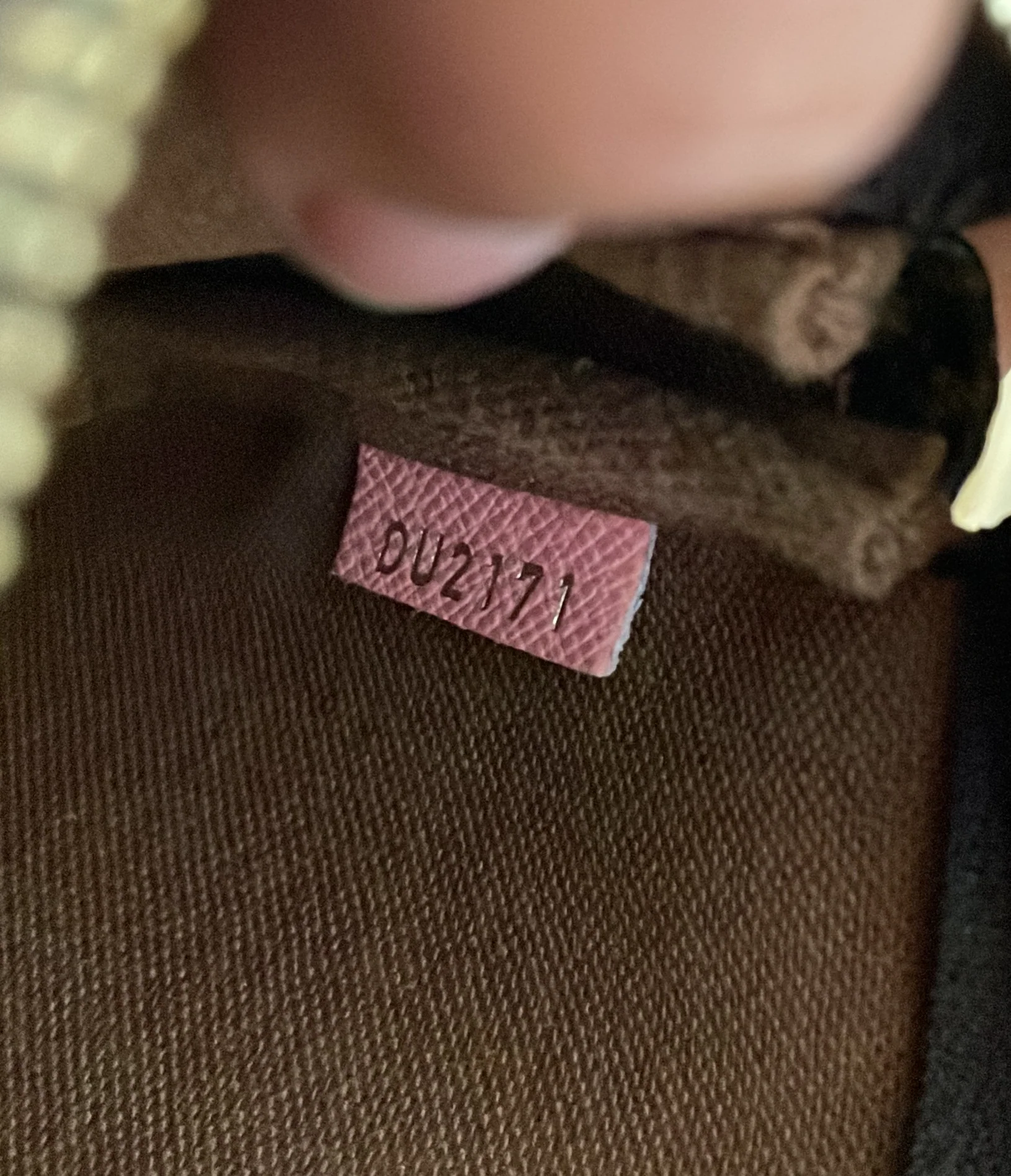 Pochette Accessoires Limited Edition Monogram Canvas Mini - Image 9