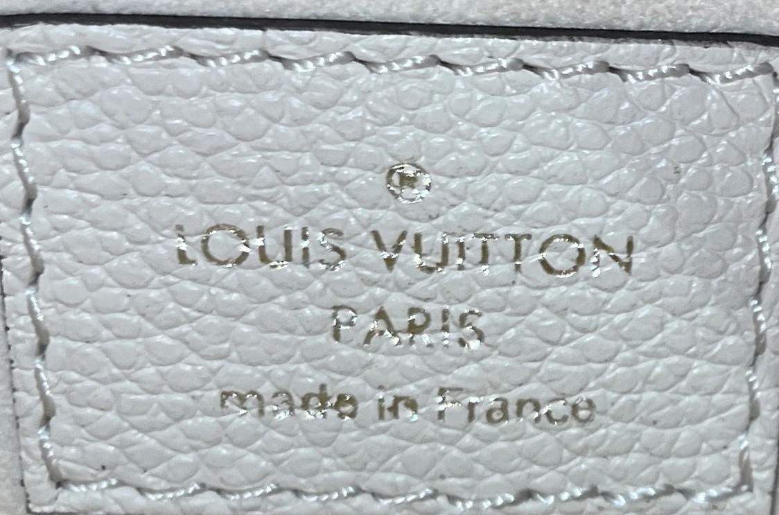 Pochette Metis Monogram Empreinte Leather East West - Image 9