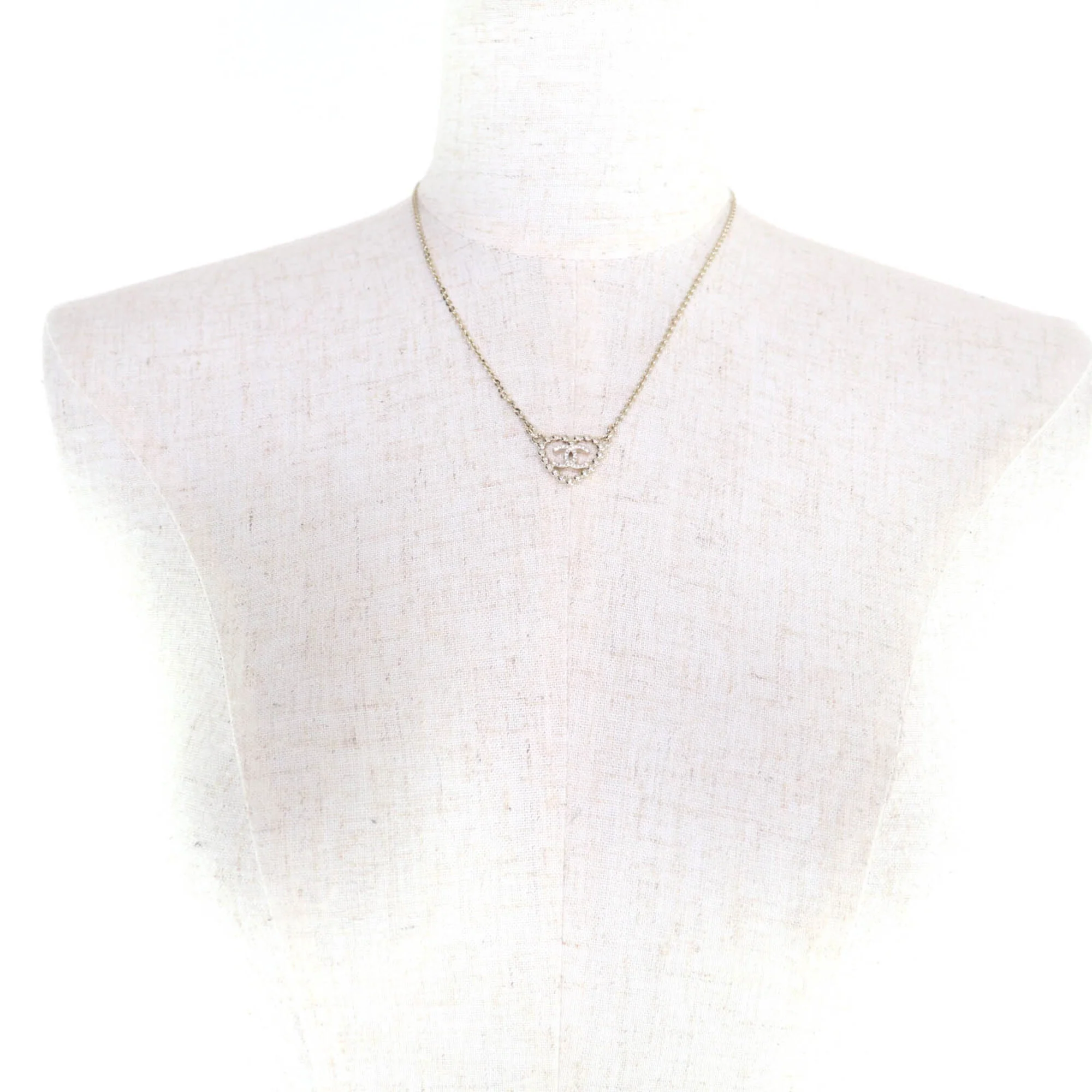 CC Logo Heart Pendant Necklace Metal - Image 4