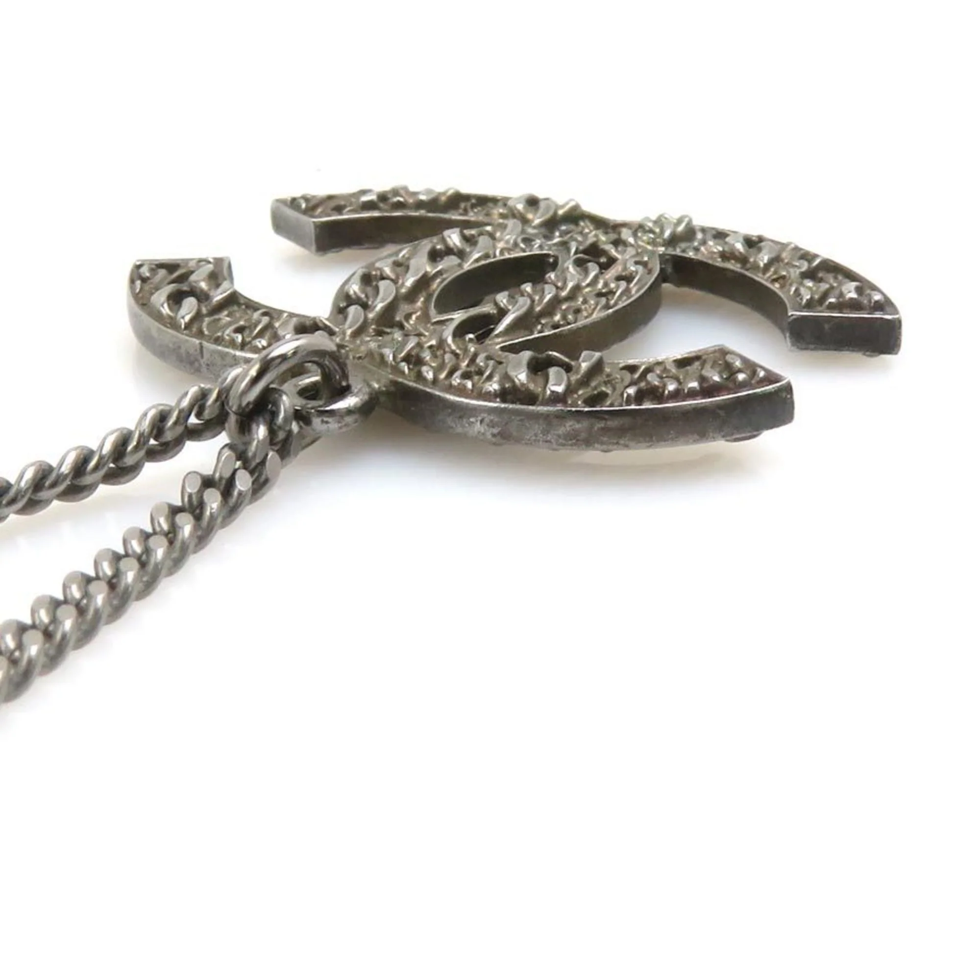 CC Logo Pendant Necklace Metal - Image 3