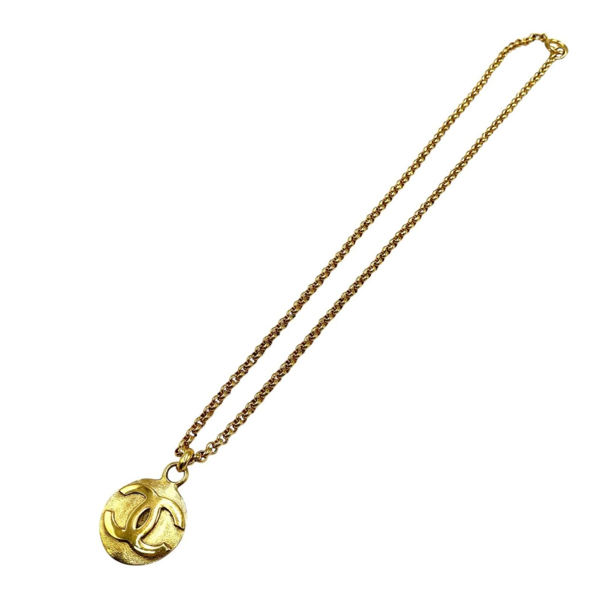 CC Logo Round Pendant Necklace Metal - Image 3