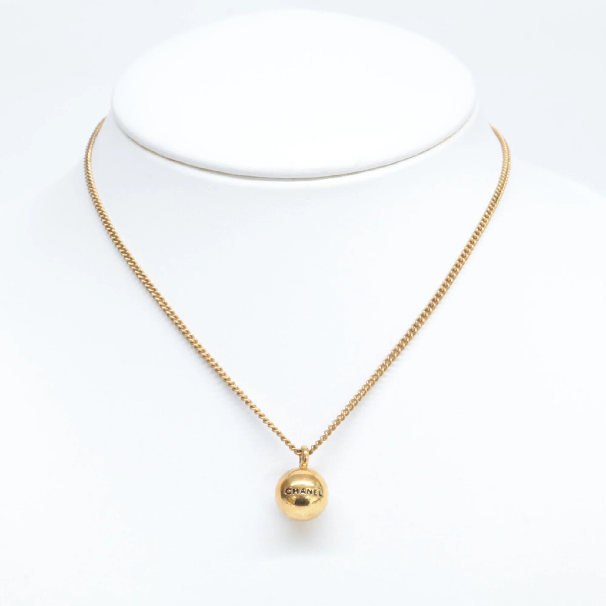 Pendant Necklace Metal Yellow Gold - Image 9