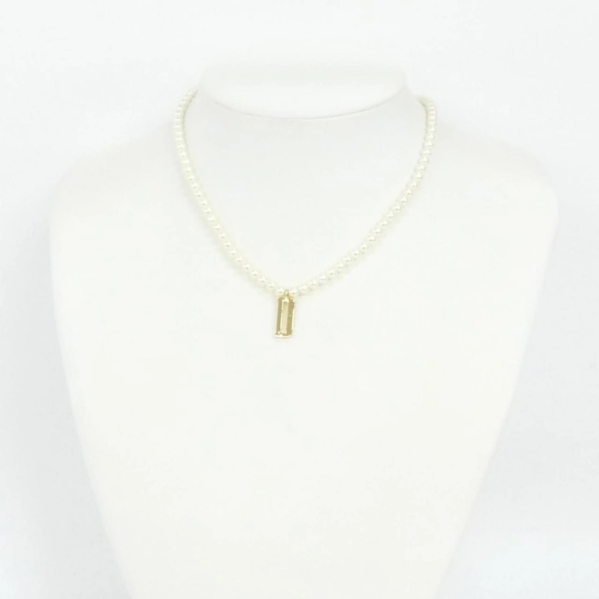 Pendant Necklace Gold and White - Image 4