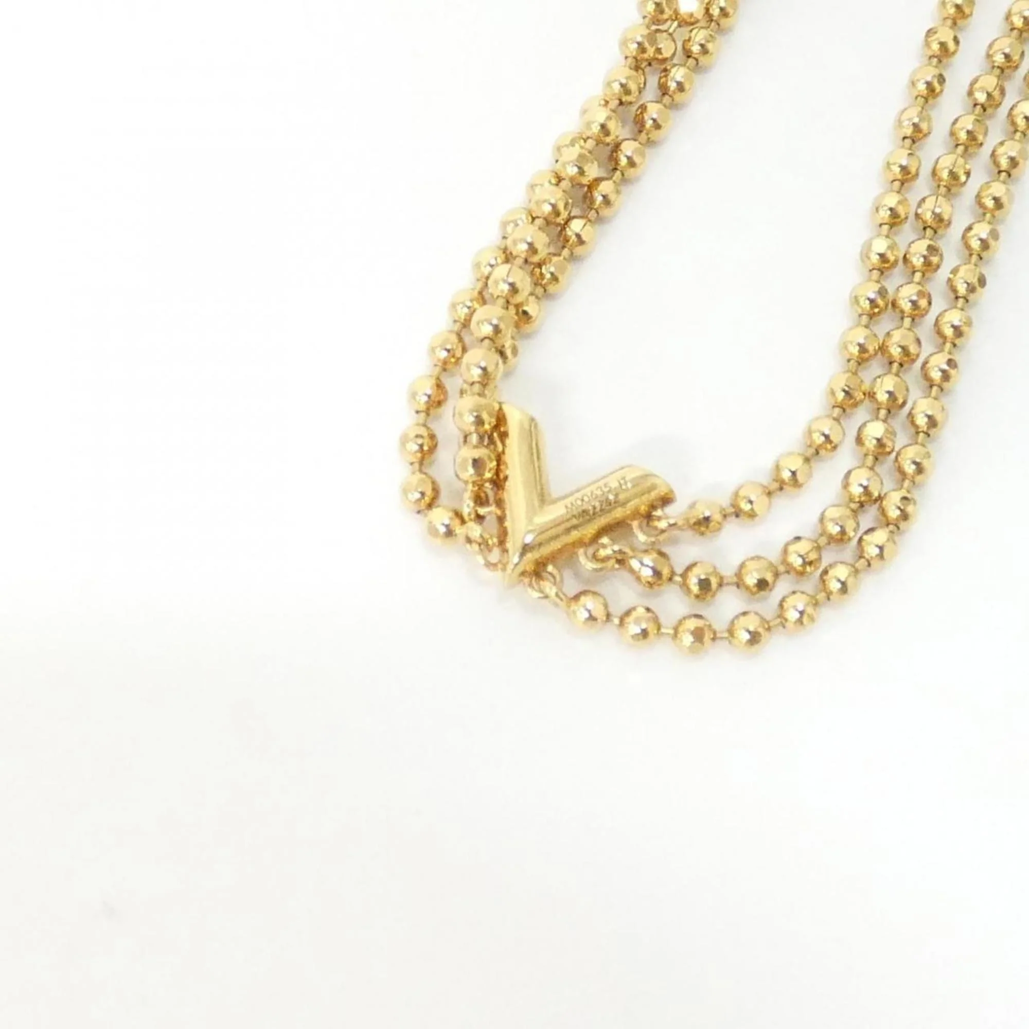 Collier Essential V Skin Pendant Necklace Gold - Image 3
