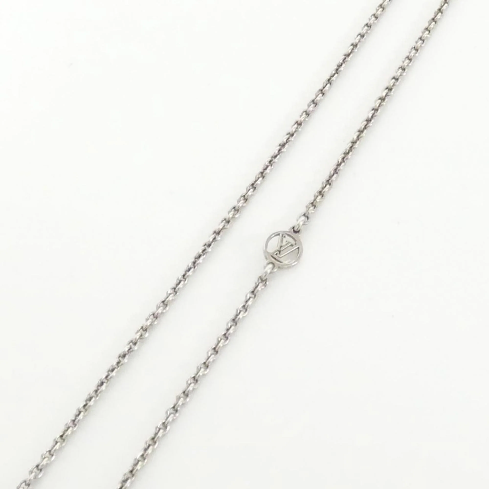 Essential V Pendant Necklace Sterling Silver - Image 5