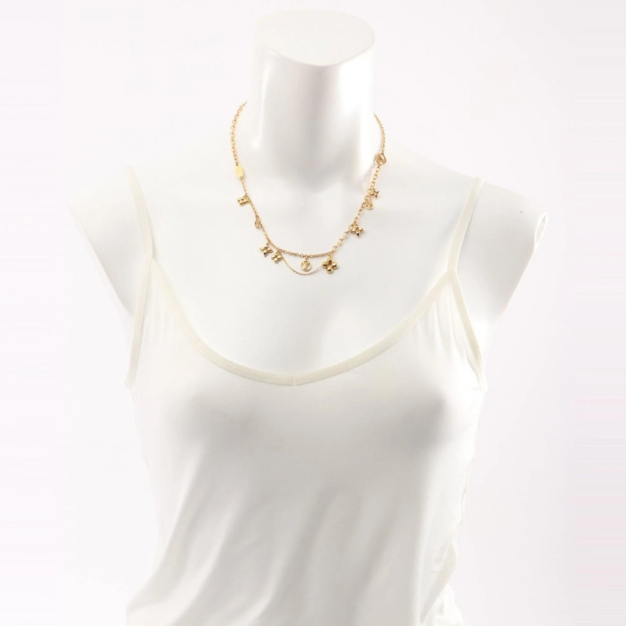 Pendant Necklace Gold - Image 7