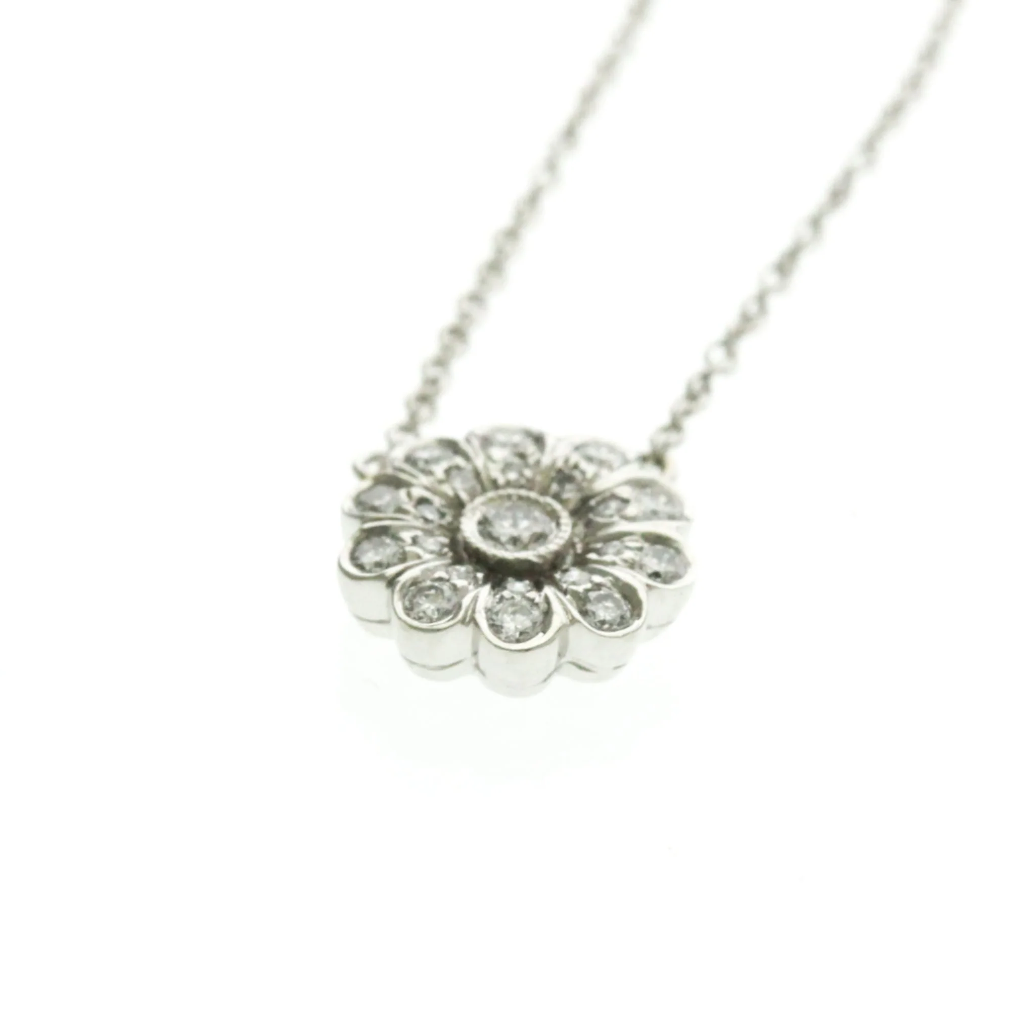 Pendant Necklace Platinum With Diamond - Image 4