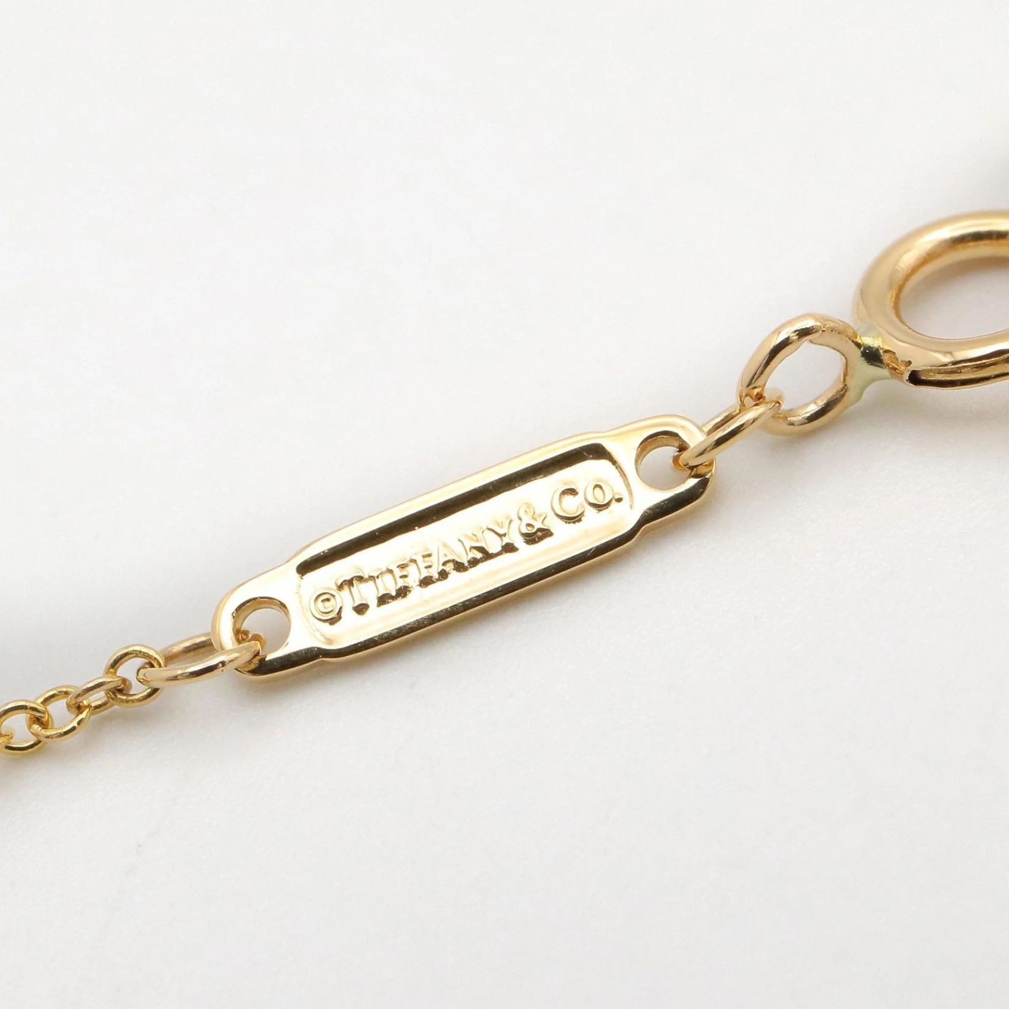 T Smile Mini Pendant Necklace 18K Yellow Gold - Image 3