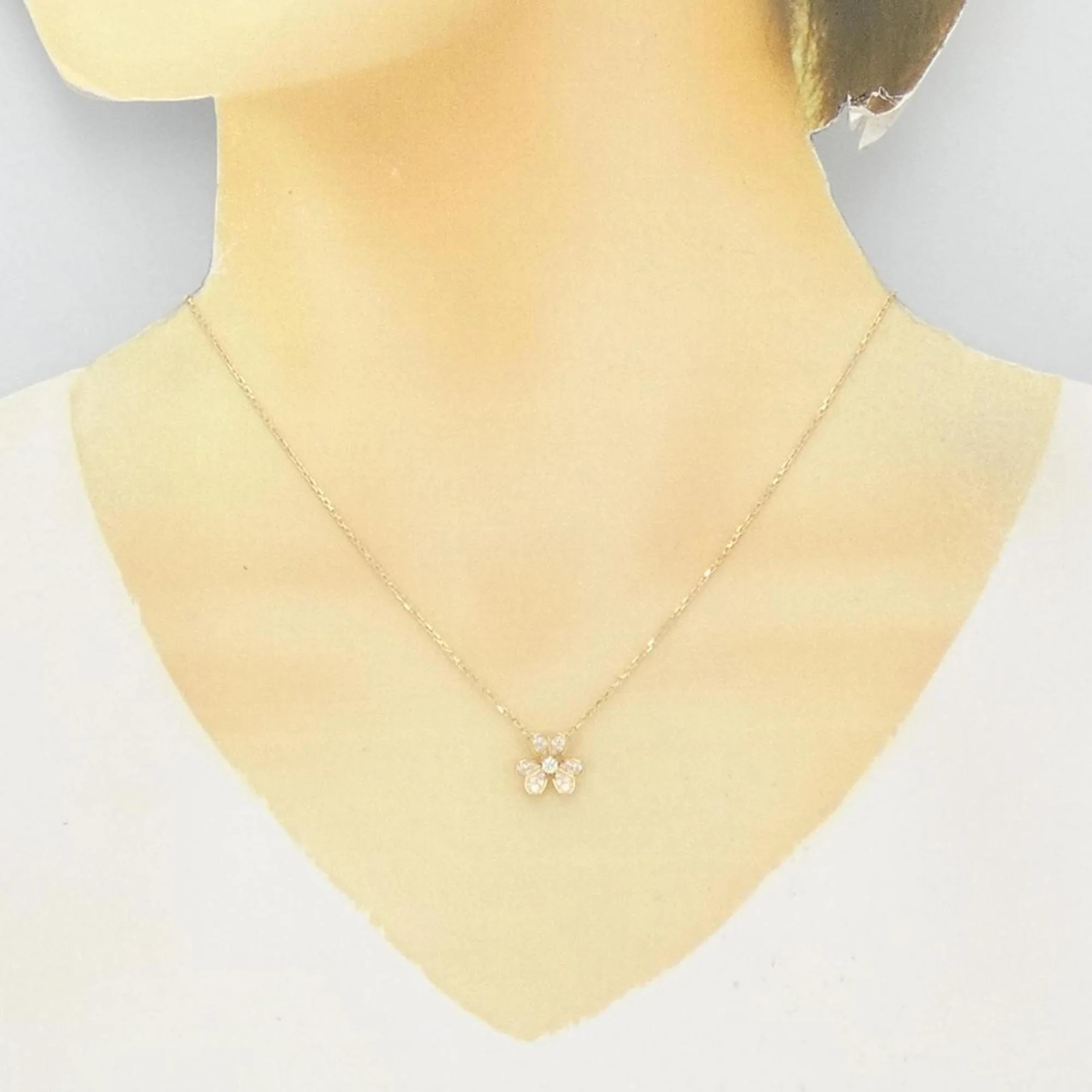 Pendant Necklace 18K Yellow Gold Mini - Image 6