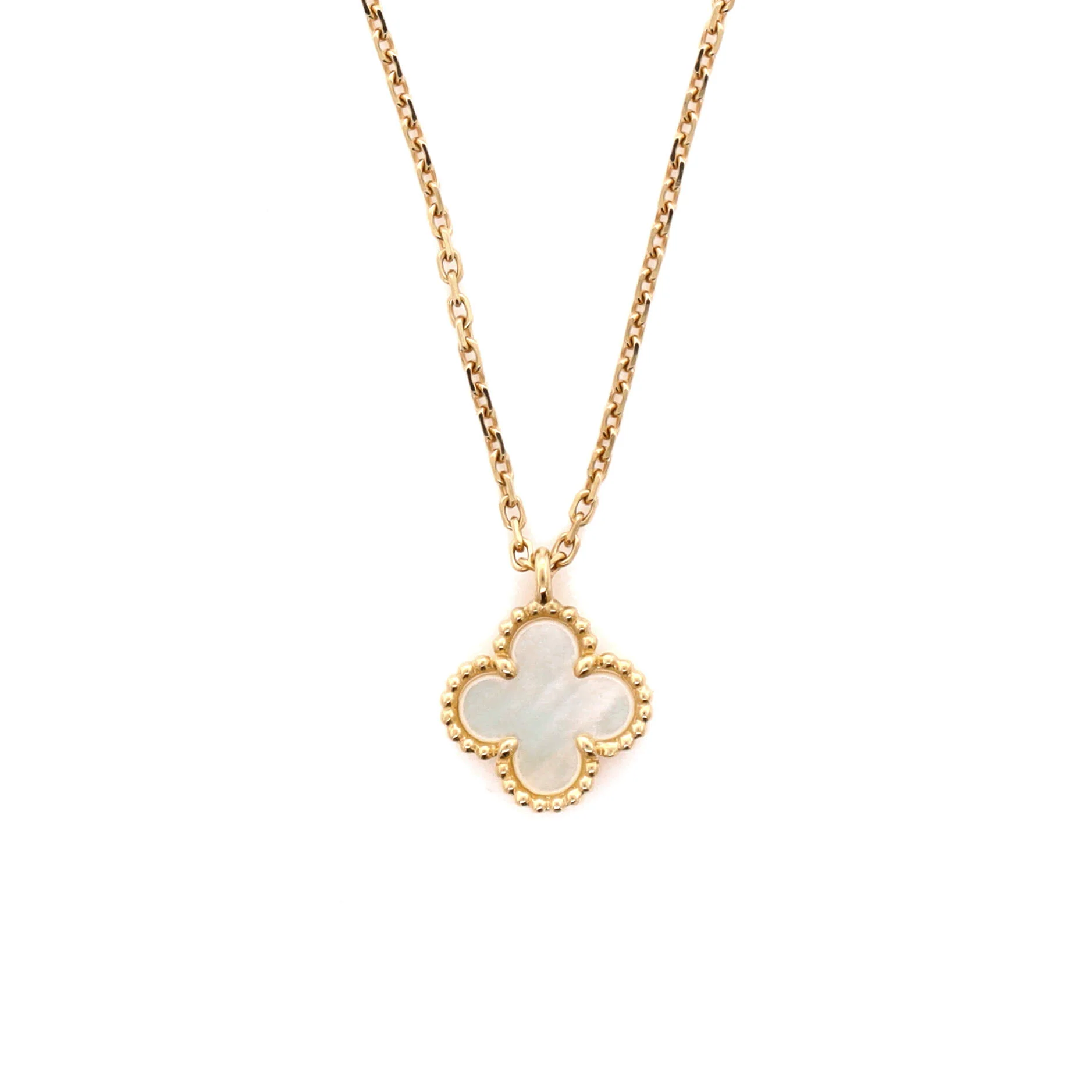 Sweet Alhambra Pendant Necklace 18K Yellow Gold and Mother of Pearl - Image 4