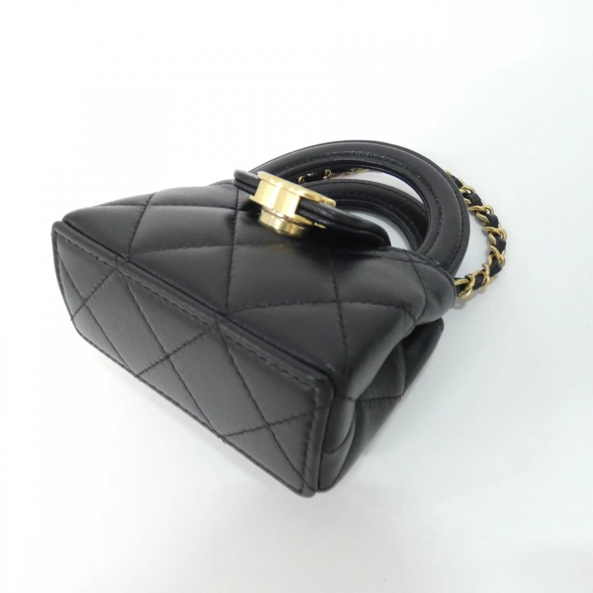 Charm Black and Gold Handbag Charm - Image 3