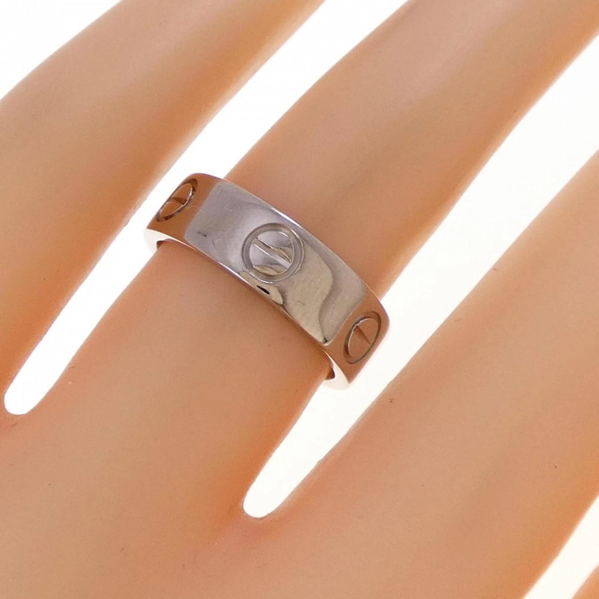 Love Ring 18K White Gold - Image 4