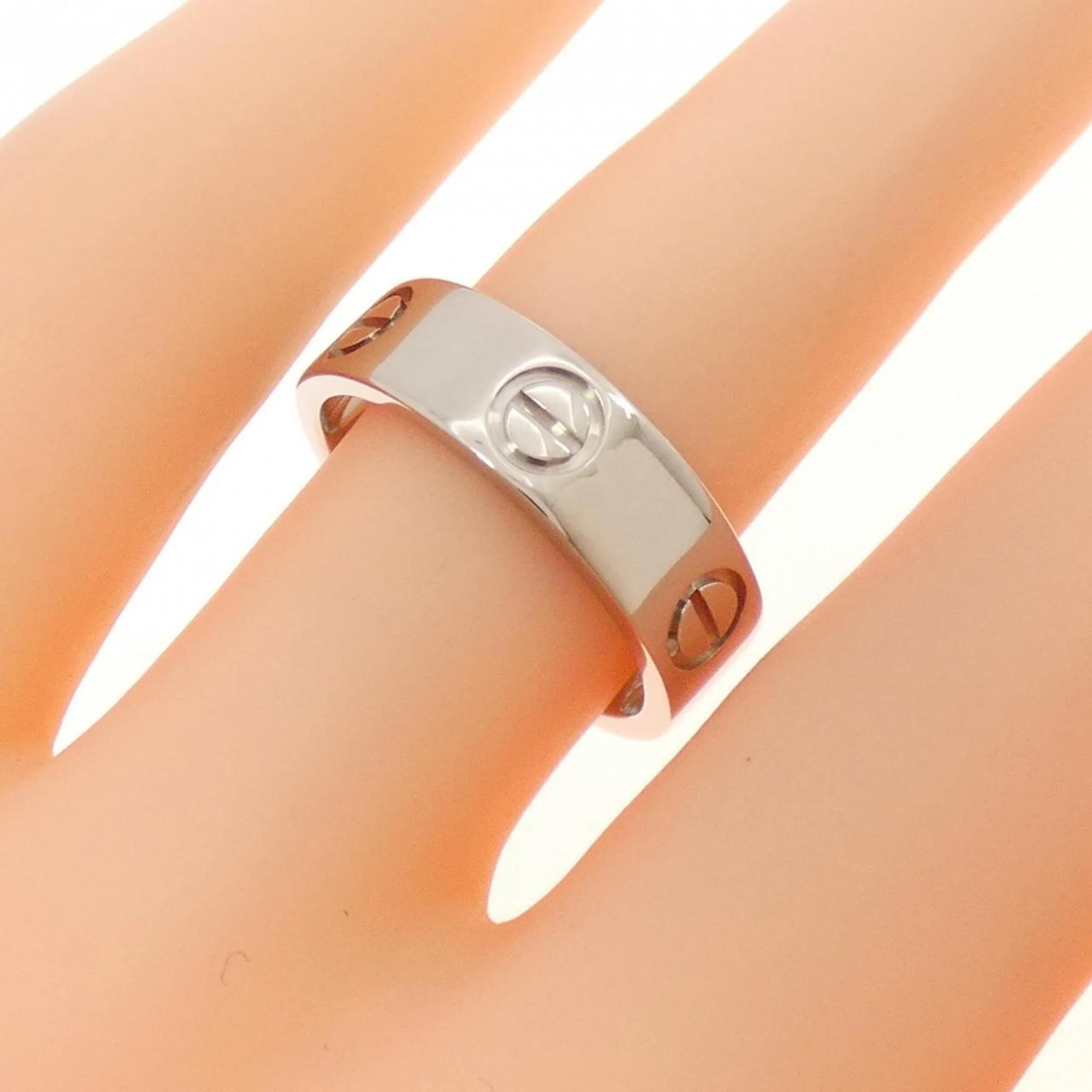 Love Ring 18K White Gold - Image 4