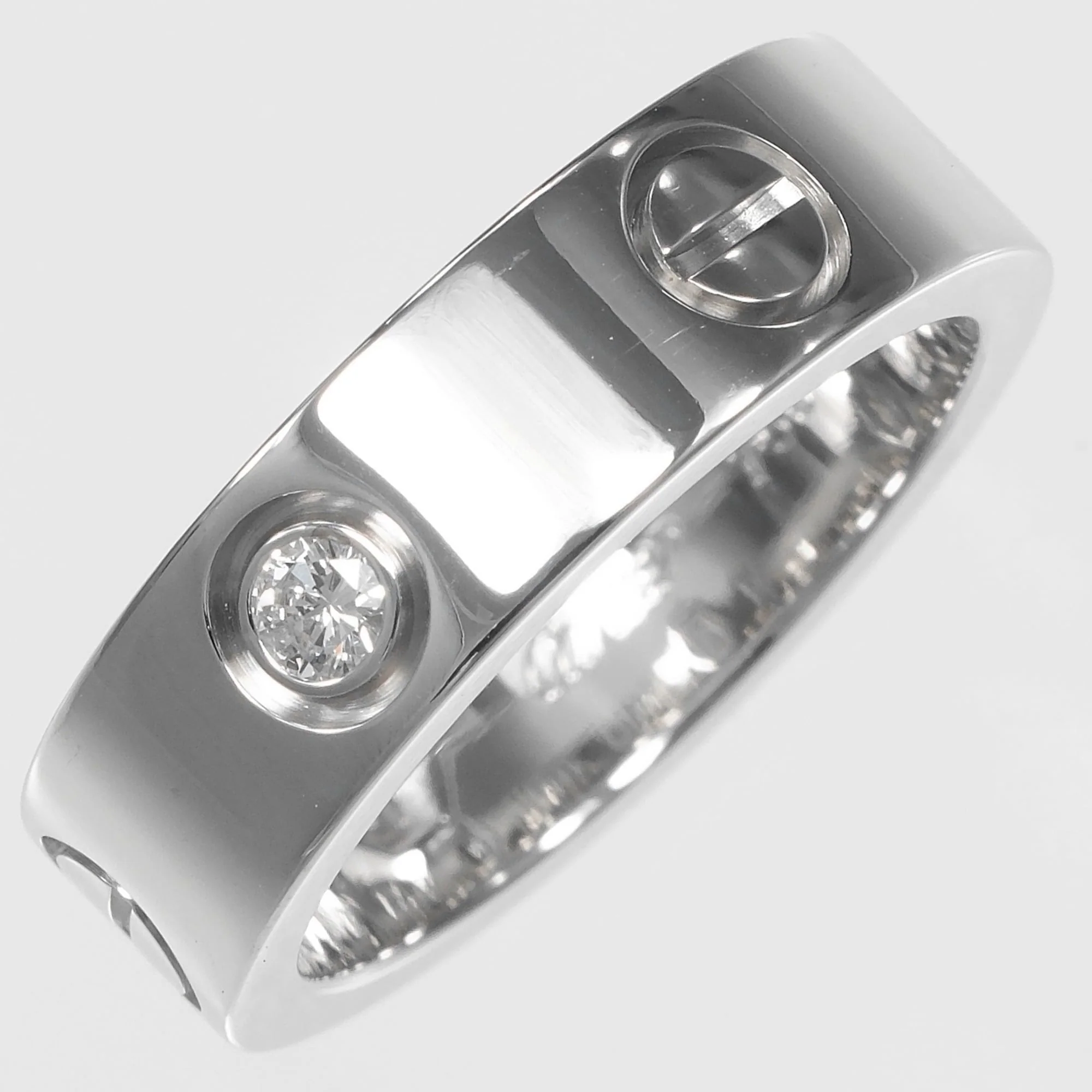 Love Ring 18K White Gold with Diamond - Image 6