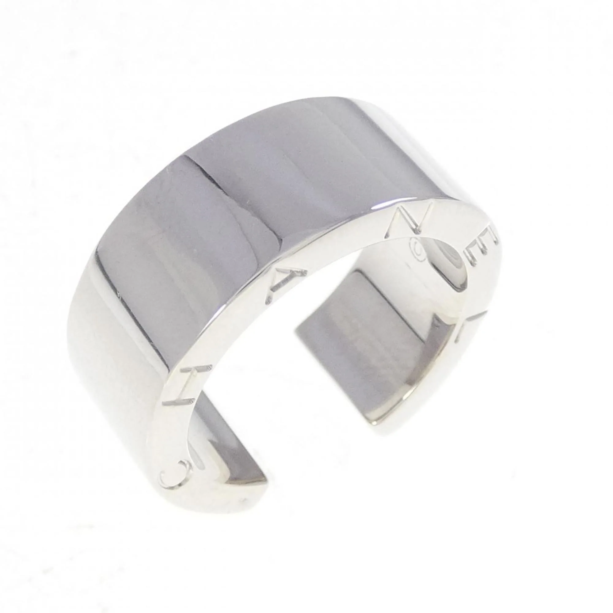 C Signature Ring 18K White Gold Medium