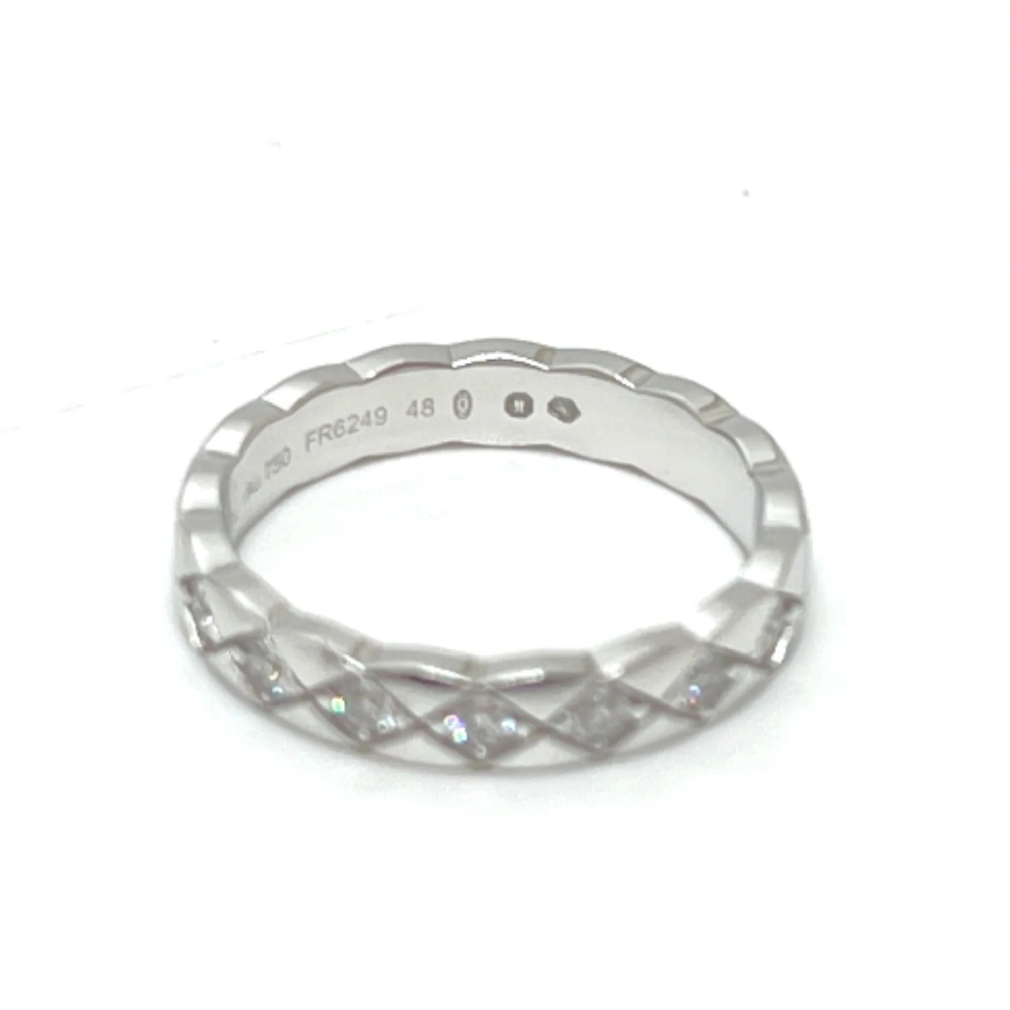 Coco Crush Ring 18K White Gold and Diamond - Image 4